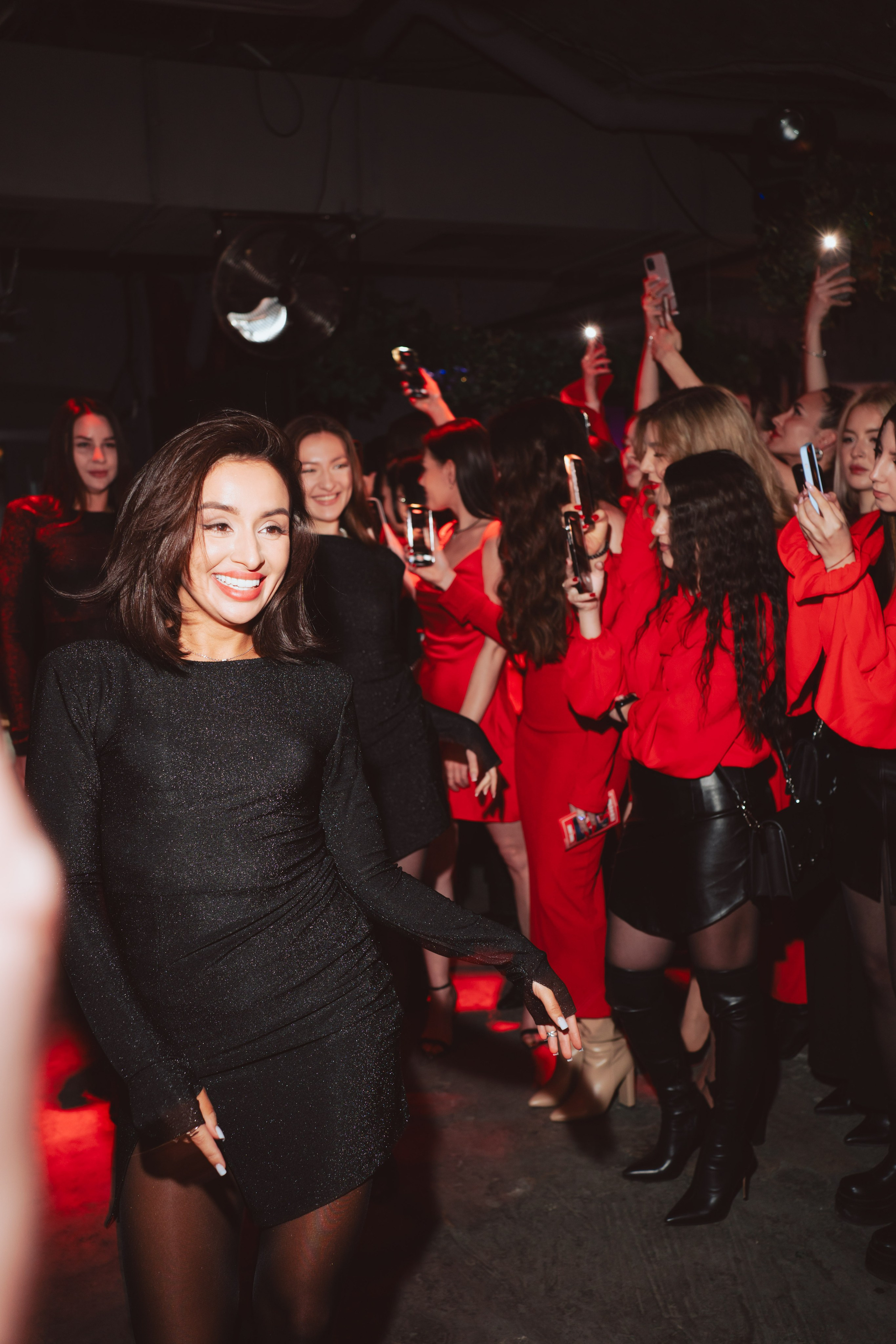 SO STRIP // Woman's moment. Репортажный фотограф в Казани Виктория Трунова