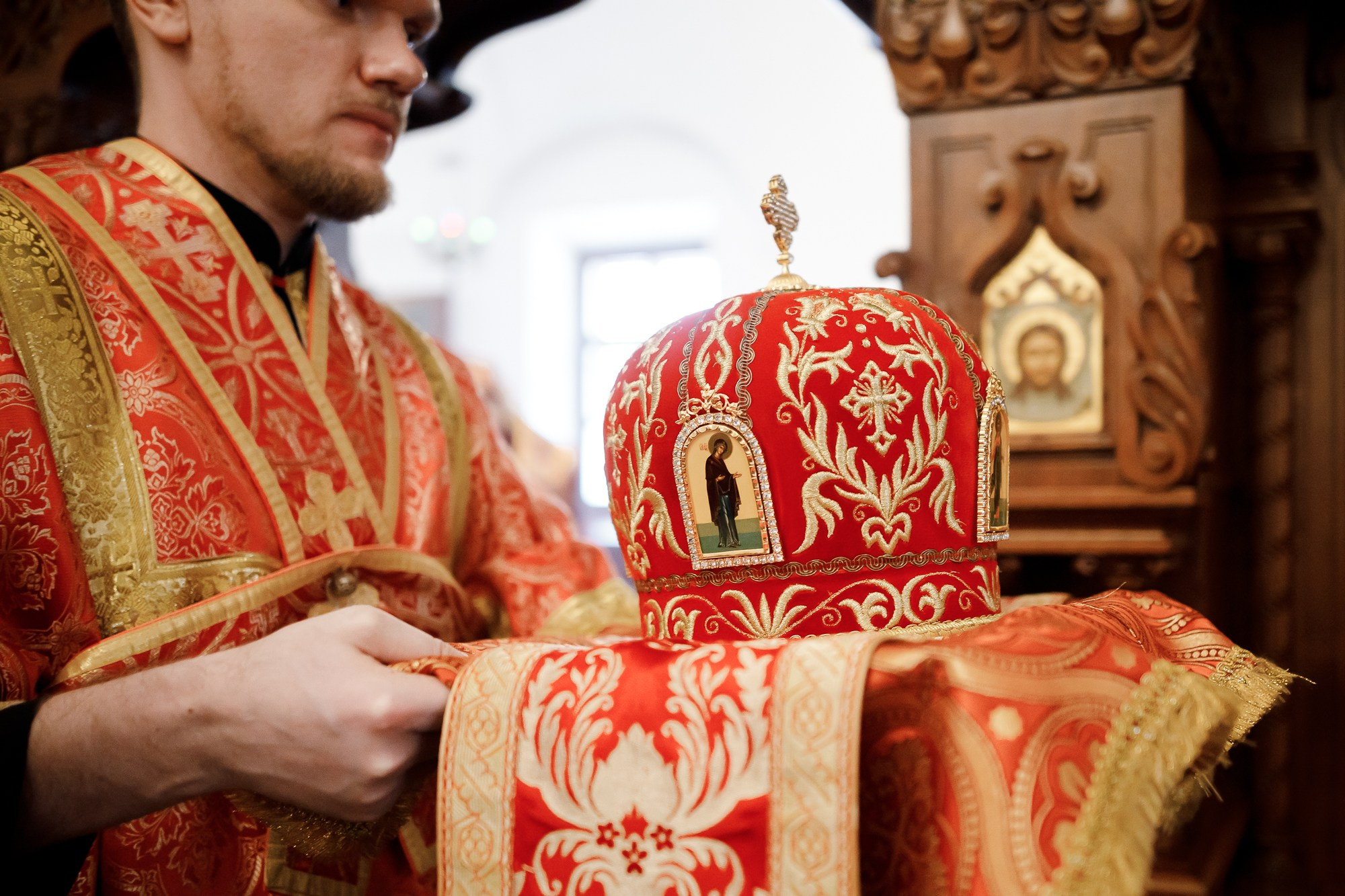 Служение митрополита Павла в среду Светлой седмицы. Храм апостола Иоанна Богослова под Вязом. Фотограф на венчание, крещение