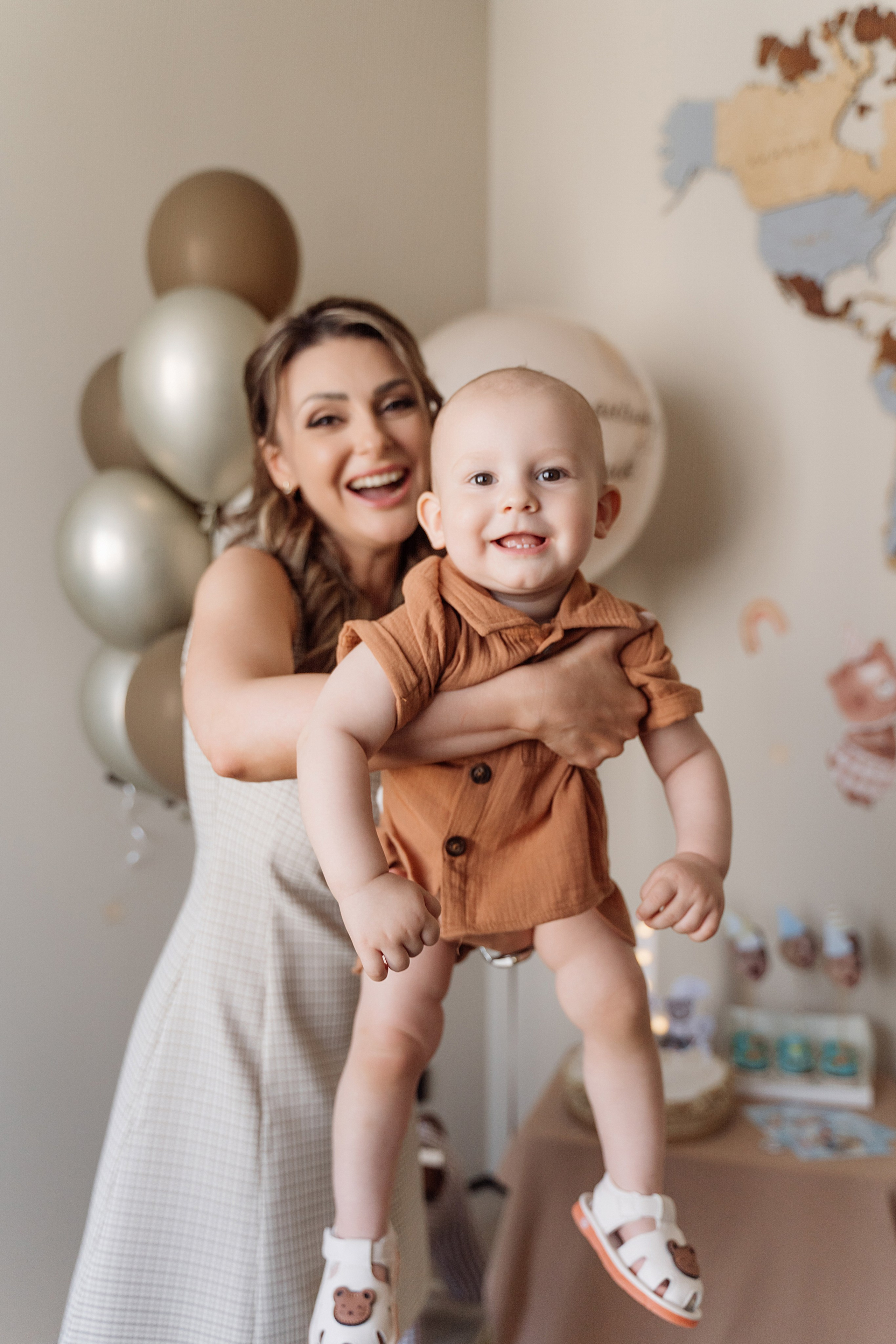 1 годик Русланчику (снимли дома). Свадебный фотограф