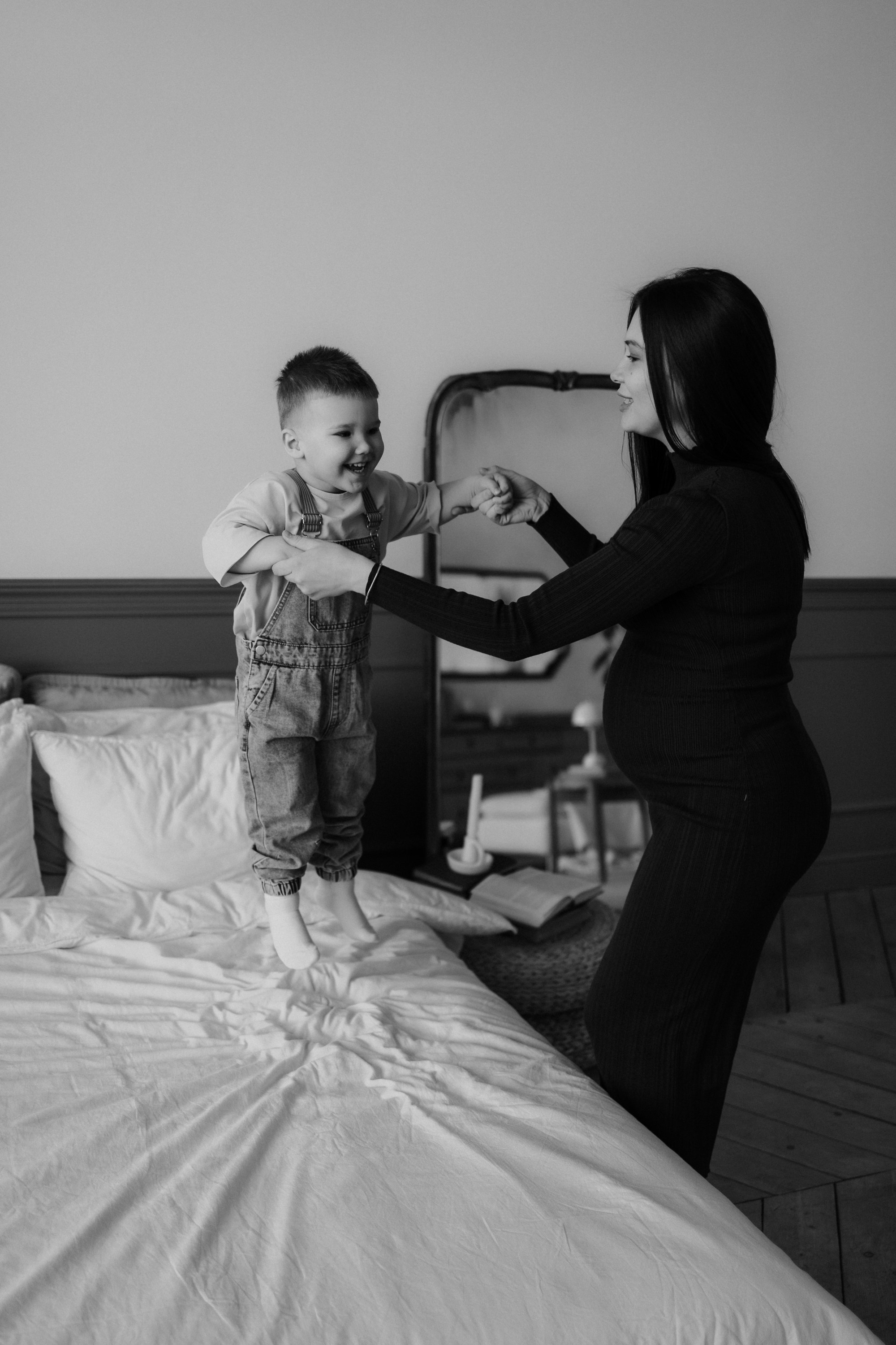 Вика и Миша — зал Дача. Семейный фотограф в Краснодаре Храмова Анна