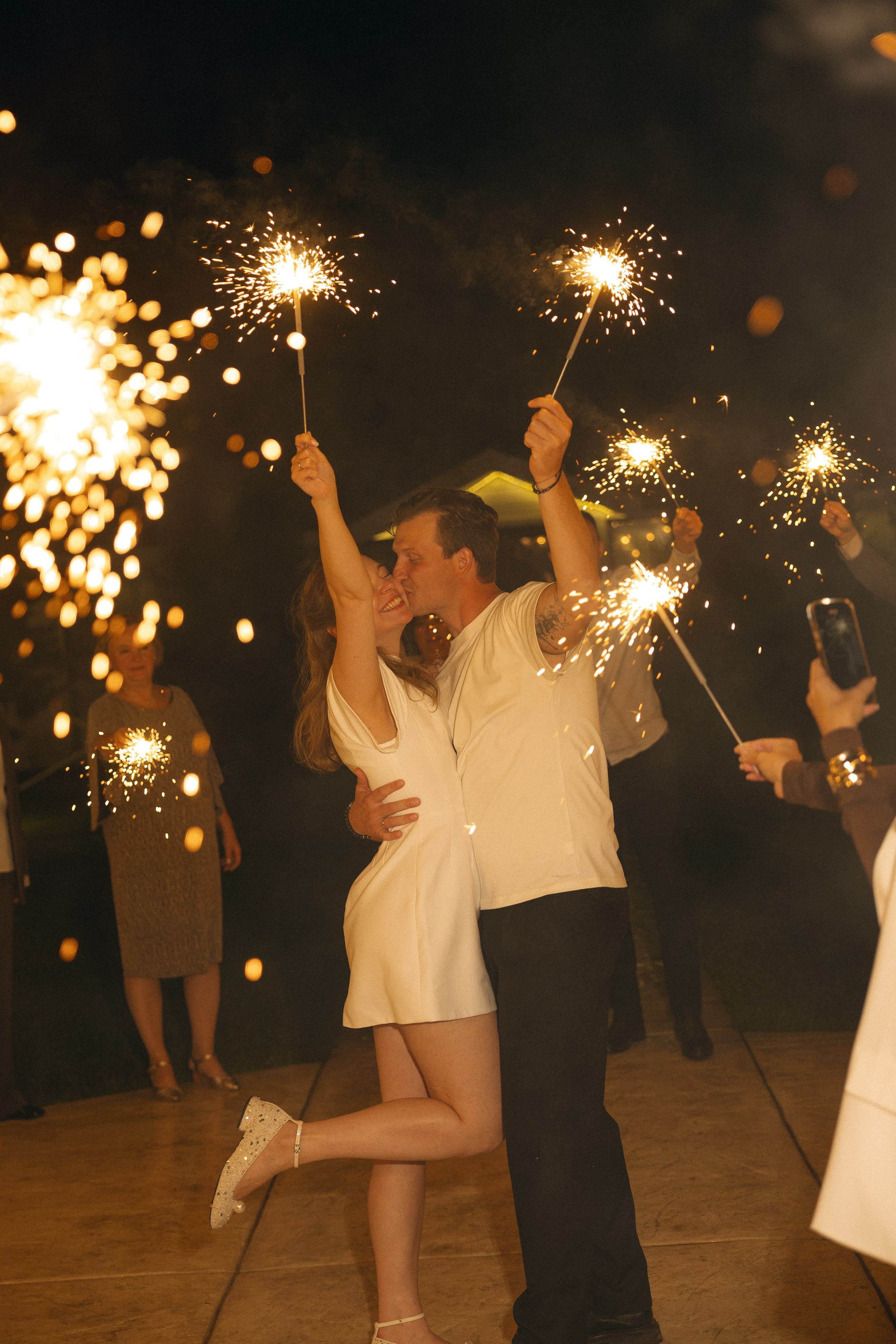 Напоминая о твоих поцелуях. Свадебный фотограф Таня Караисаева