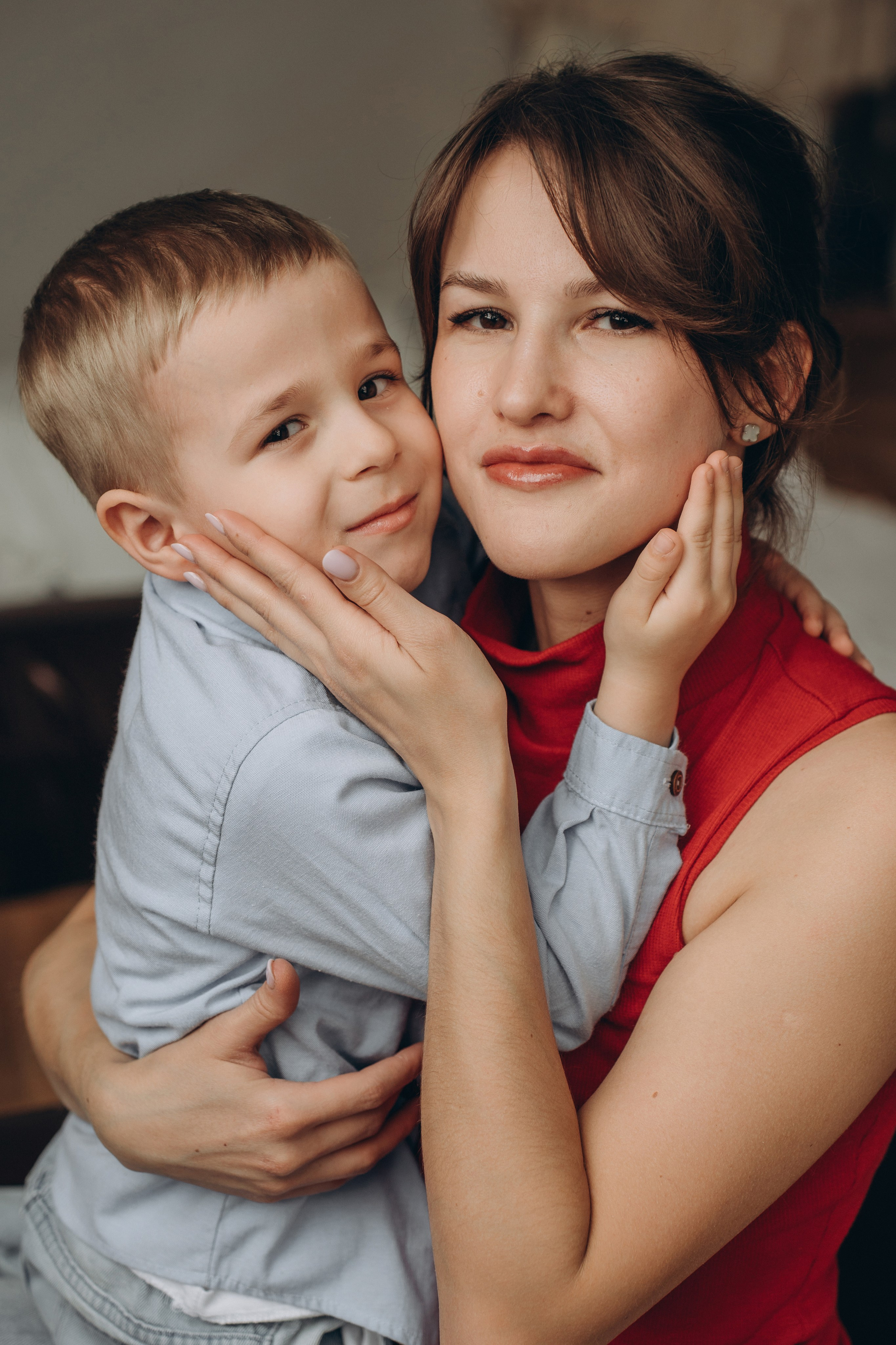 Мила, Вика и Сава. Семейный фотограф • Домашние съемки в Нижнем Новгороде