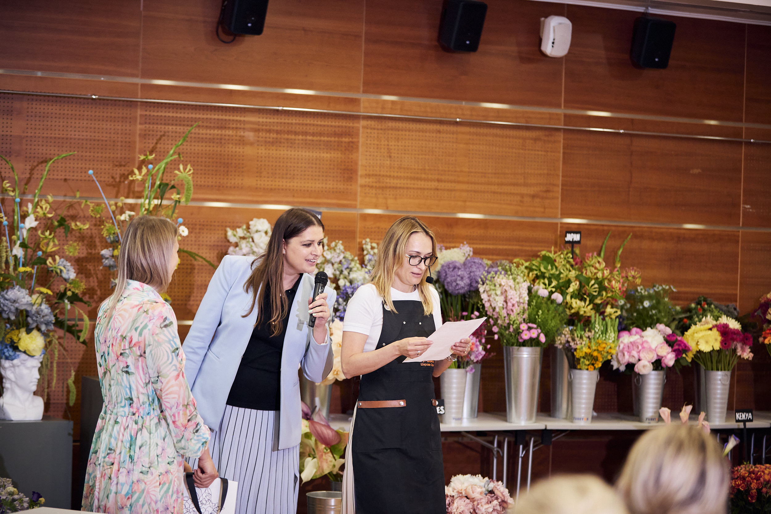 Фотограф на съемку семинара. Контент для бизнеса в Екатеринбурге Полдень Медиа