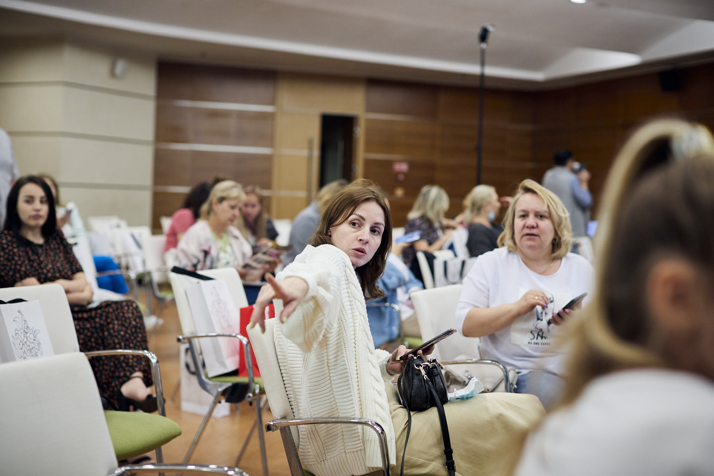 Фотограф на съемку семинара. Контент для бизнеса в Екатеринбурге Полдень Медиа