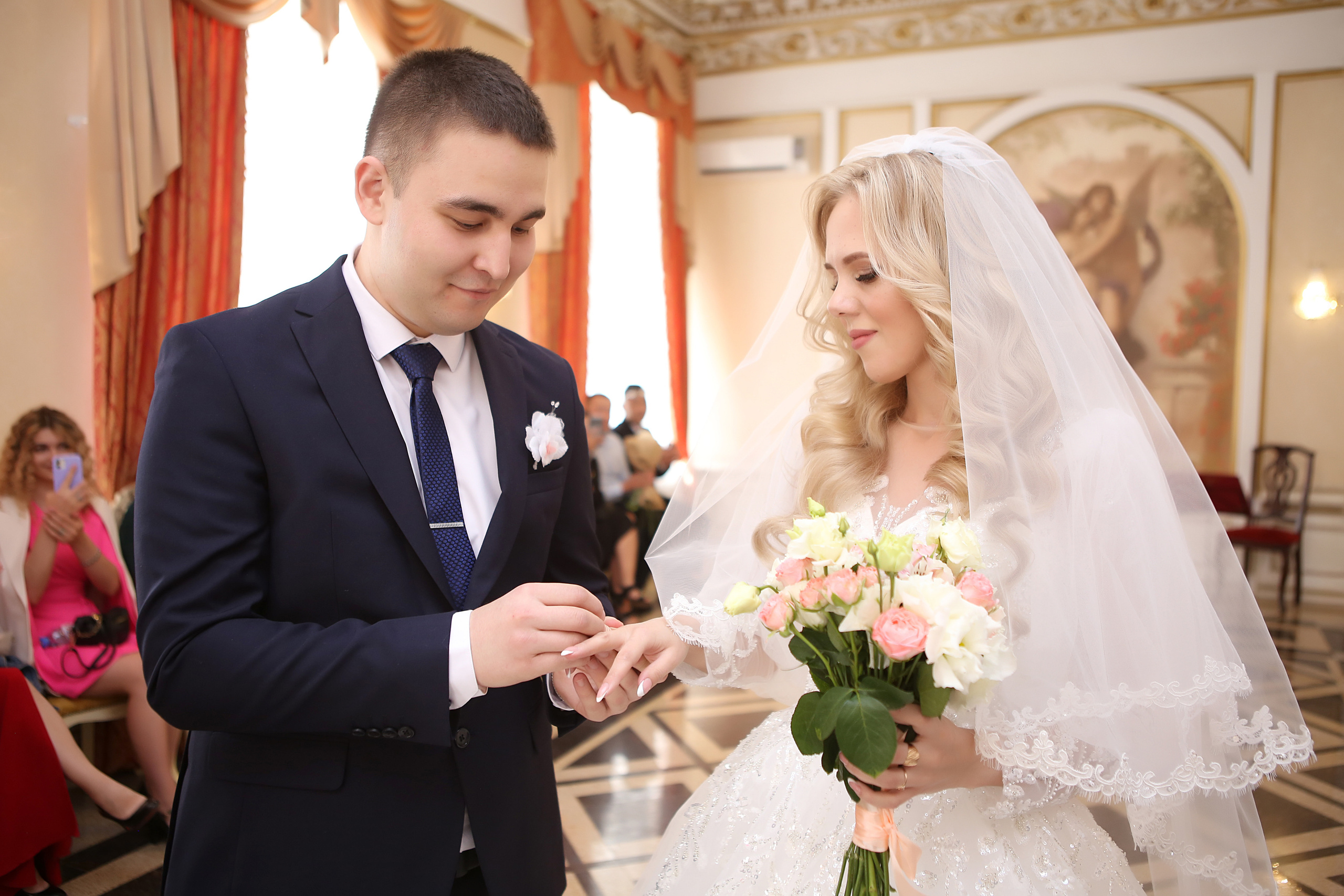 Свадьба: Татьяна и Эдуард (Загс). Свадебный и предметный фотограф Ренат Каламперов