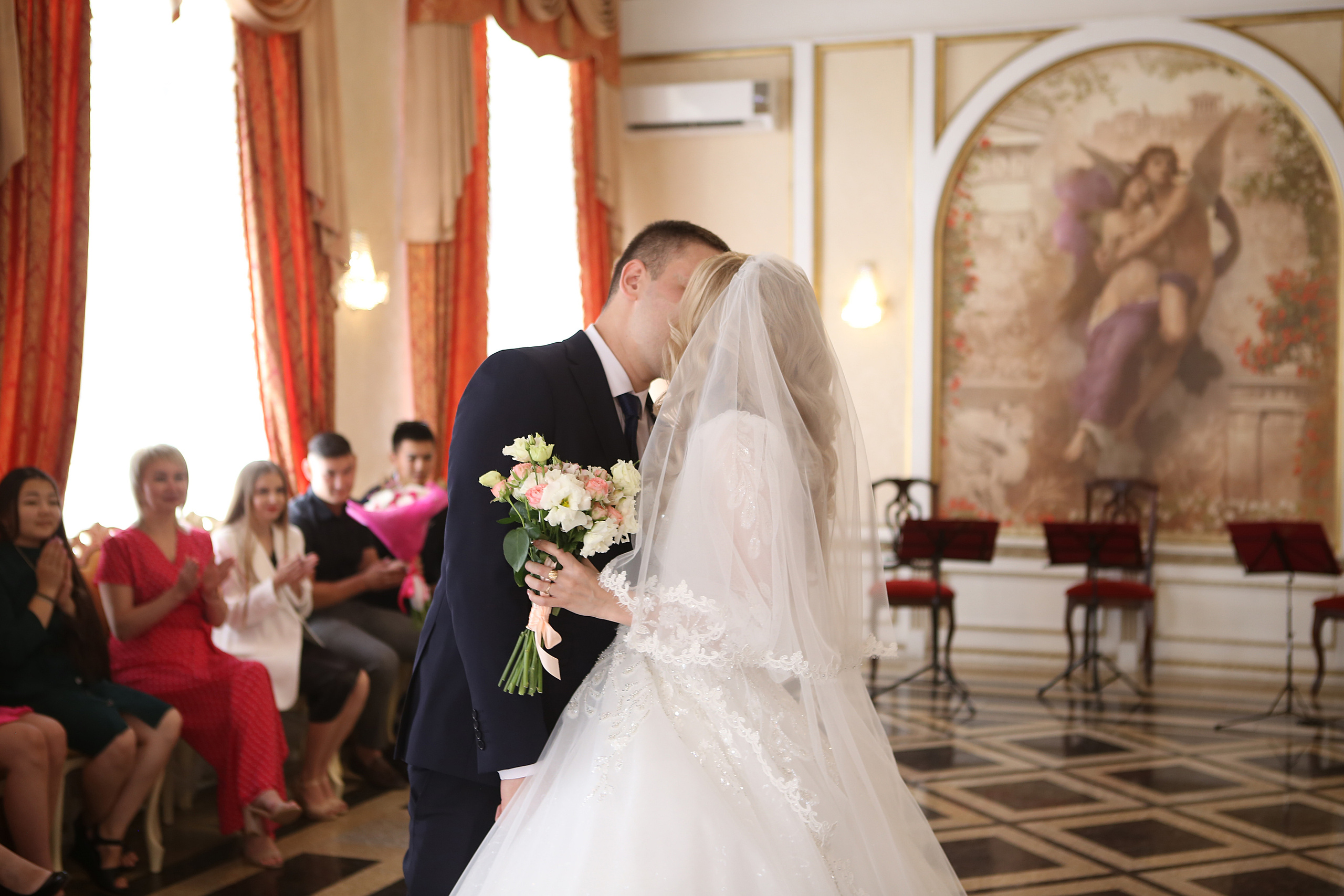 Свадьба: Татьяна и Эдуард (Загс). Свадебный и предметный фотограф Ренат Каламперов