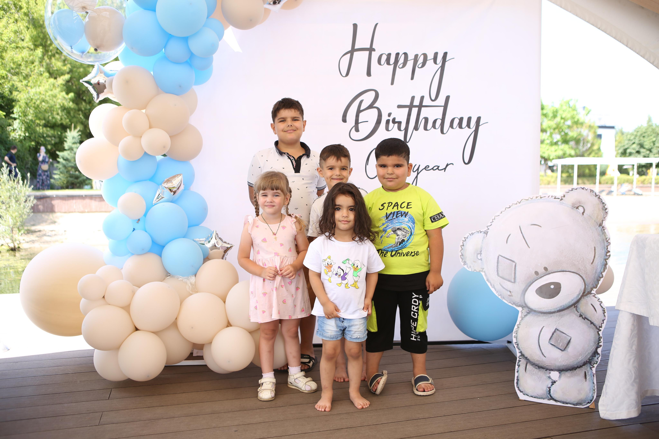 День рождения на турбазе. Свадебный и предметный фотограф Ренат Каламперов