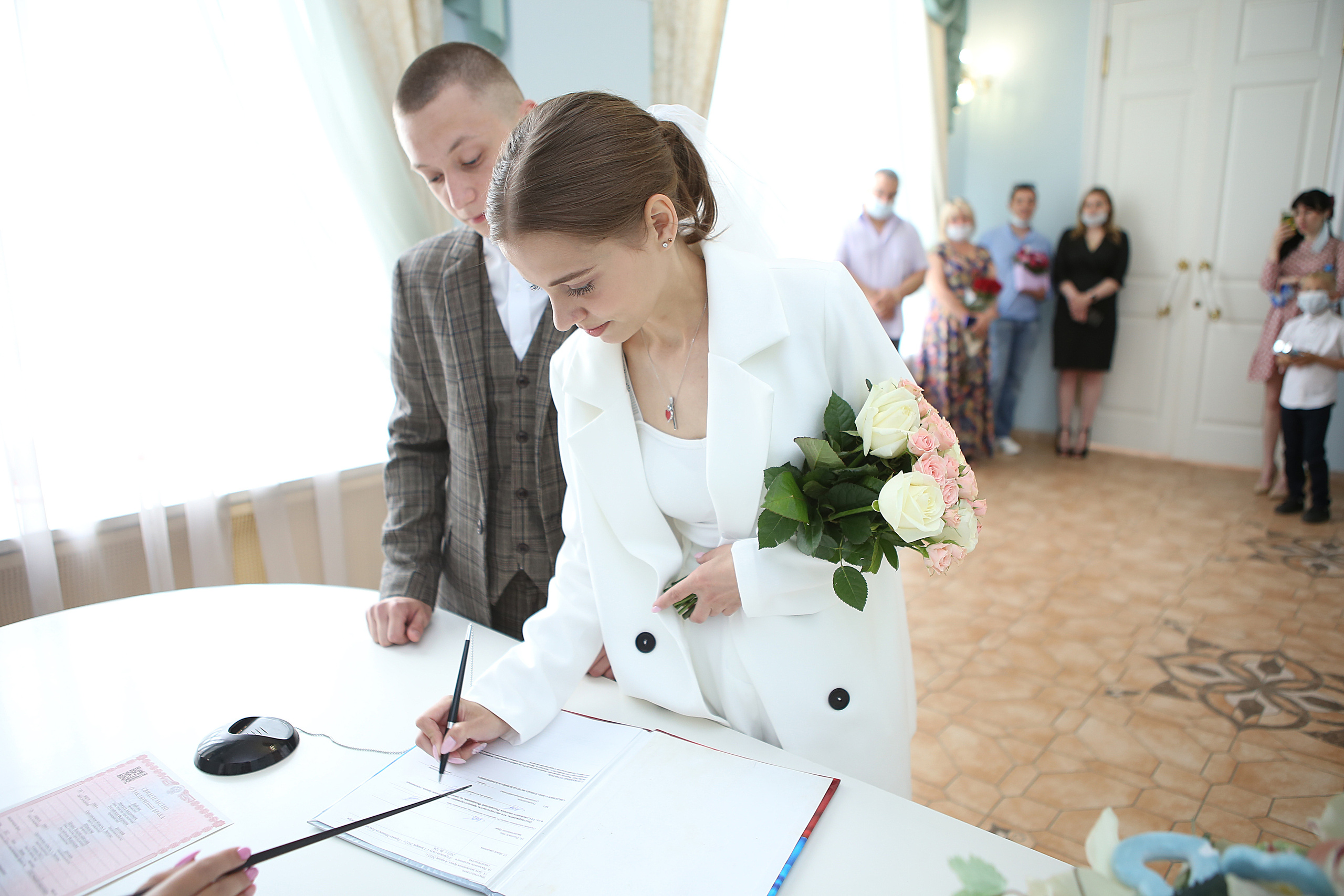 Свадьба: Никита и Ирина (Загс). Свадебный и предметный фотограф Ренат Каламперов