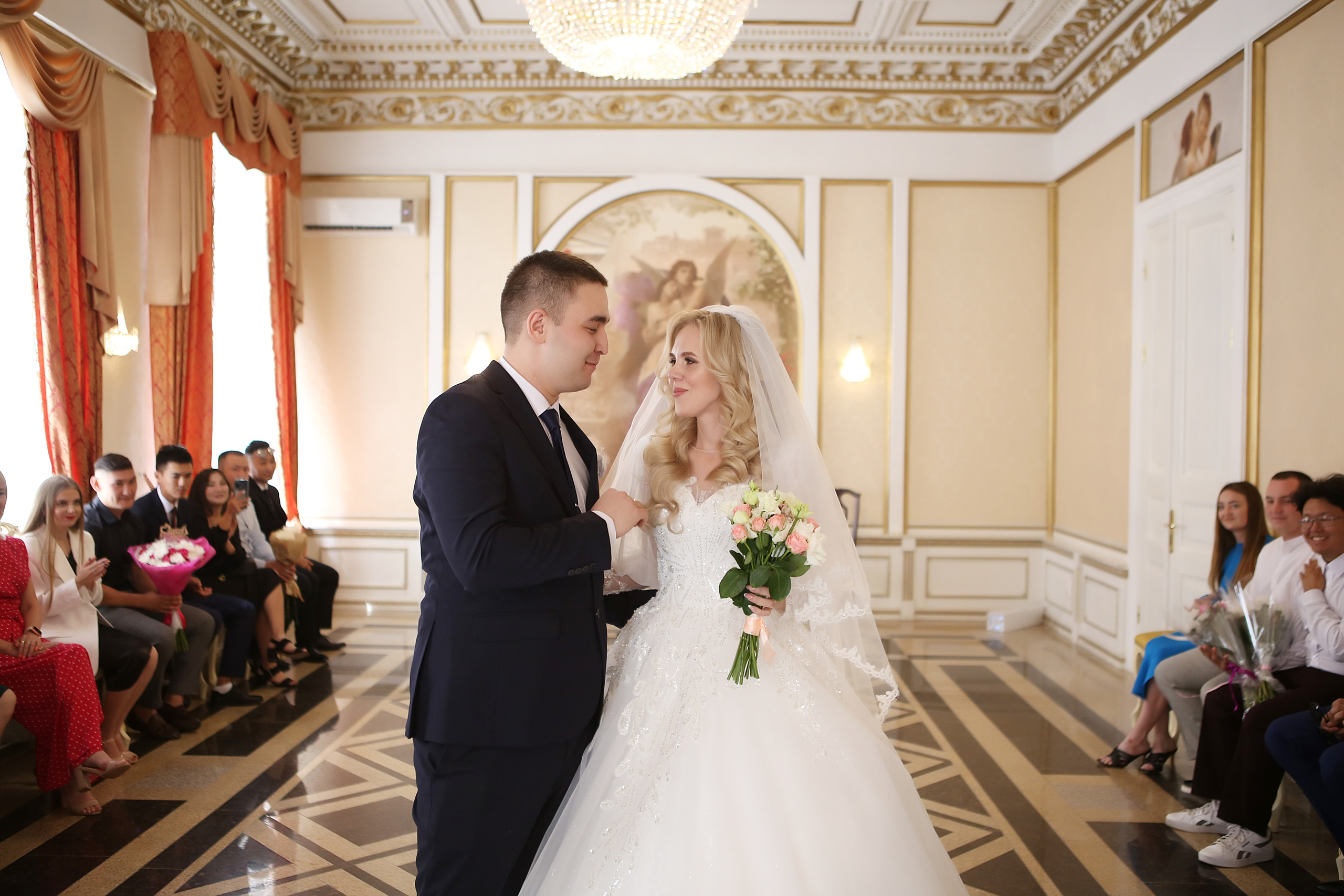 Свадьба: Татьяна и Эдуард (Загс). Свадебный и предметный фотограф Ренат Каламперов