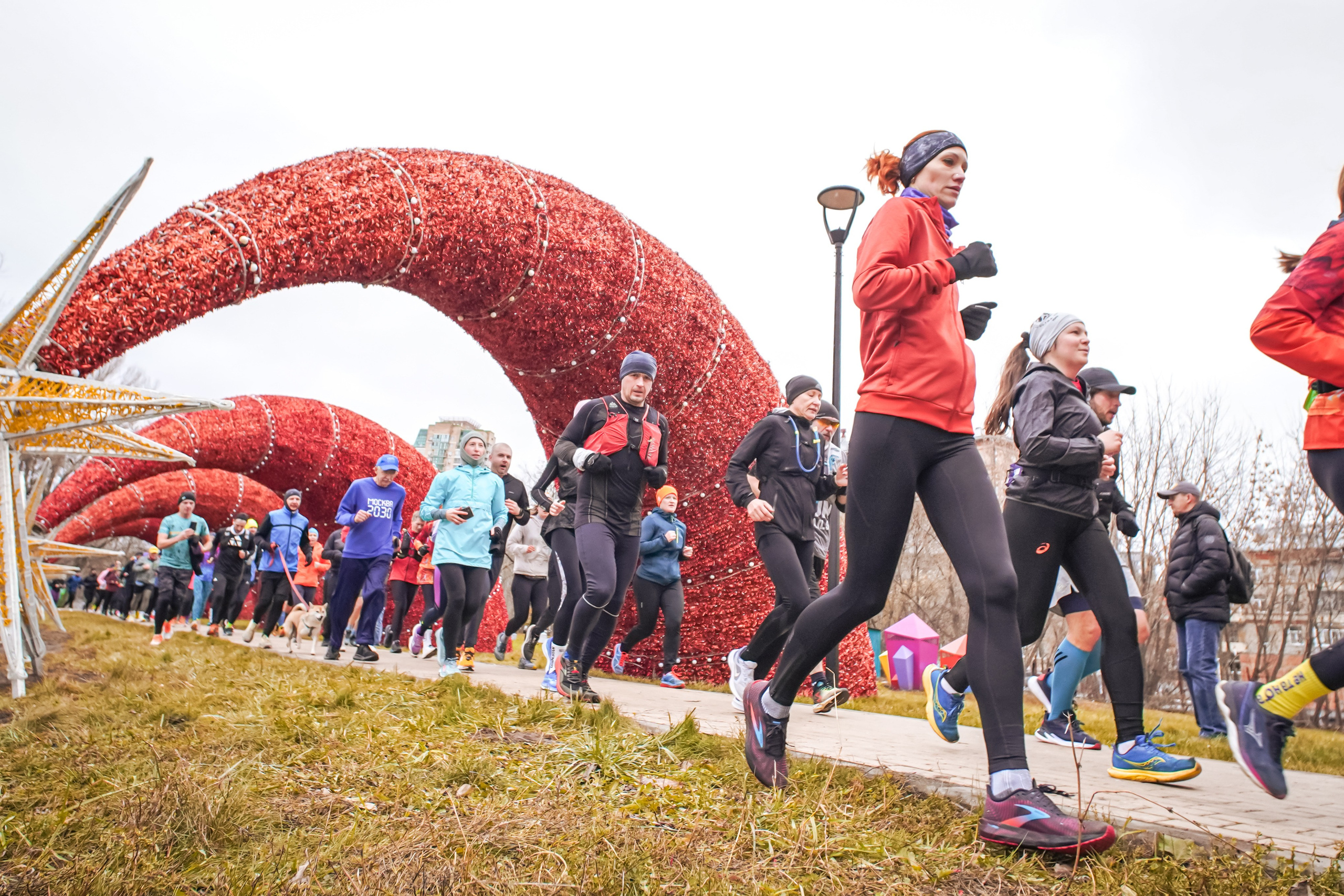 #марафонудома #яuzarun 2024 2-я петля, группа 6:30. Роман Капилюшов. Бег. Фото. Видео. г. Люберцы