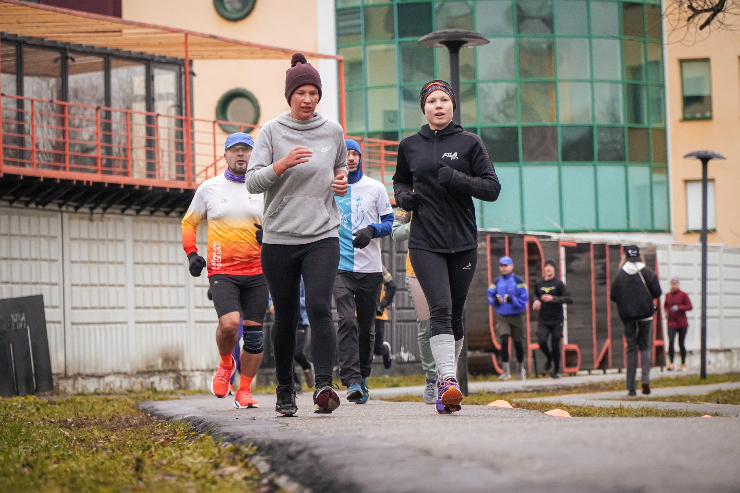 5 вёрст Реутов 16.11.2024. Роман Капилюшов. Бег. Фото. Видео. г. Люберцы
