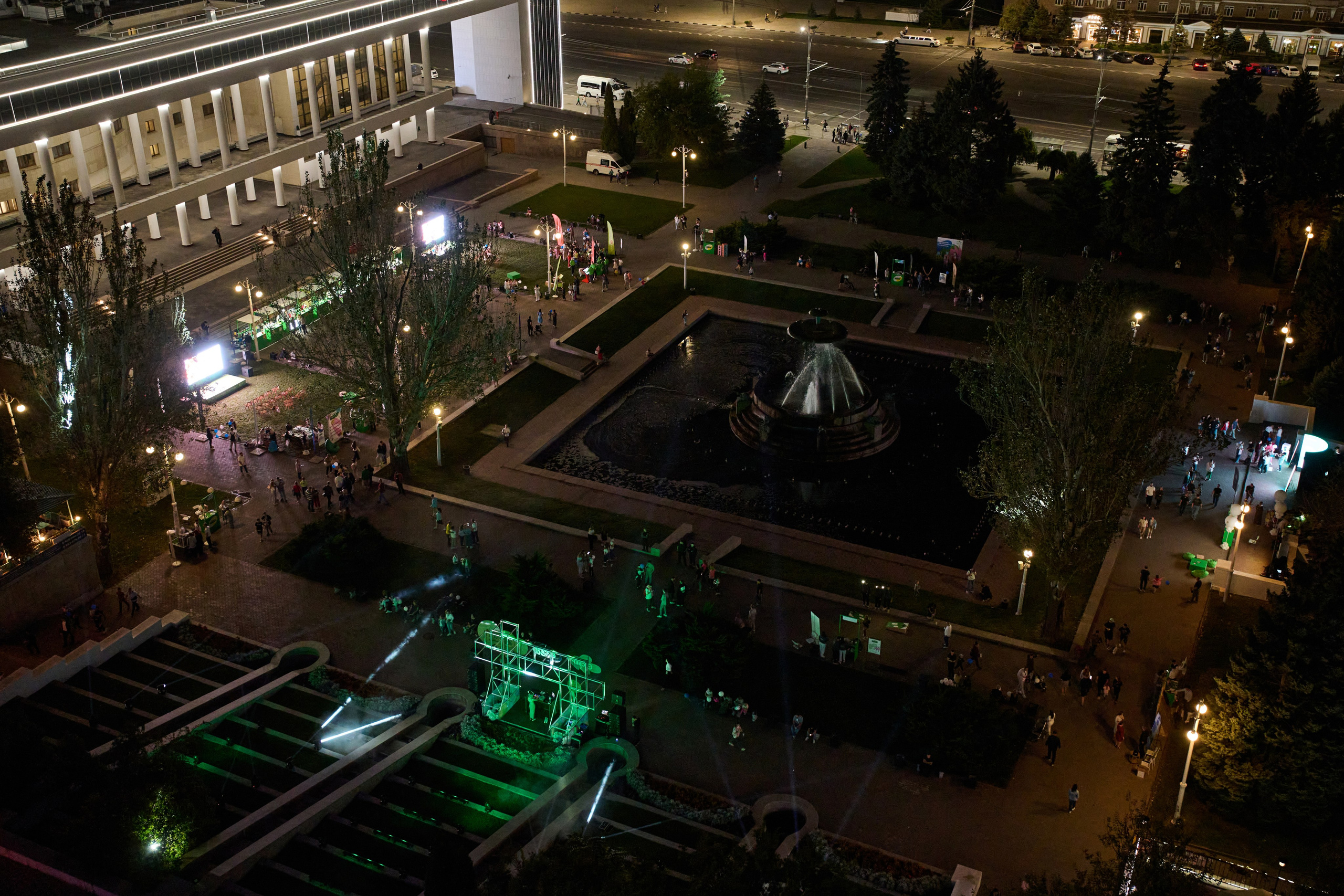 СБЕР базар на Театральной площади. Студия событий ДЕЙЗИ. Организация мероприятий. Свадебное агентство в Ростове-на-Дону. Свадебный организатор. Организация свадьбы под ключ