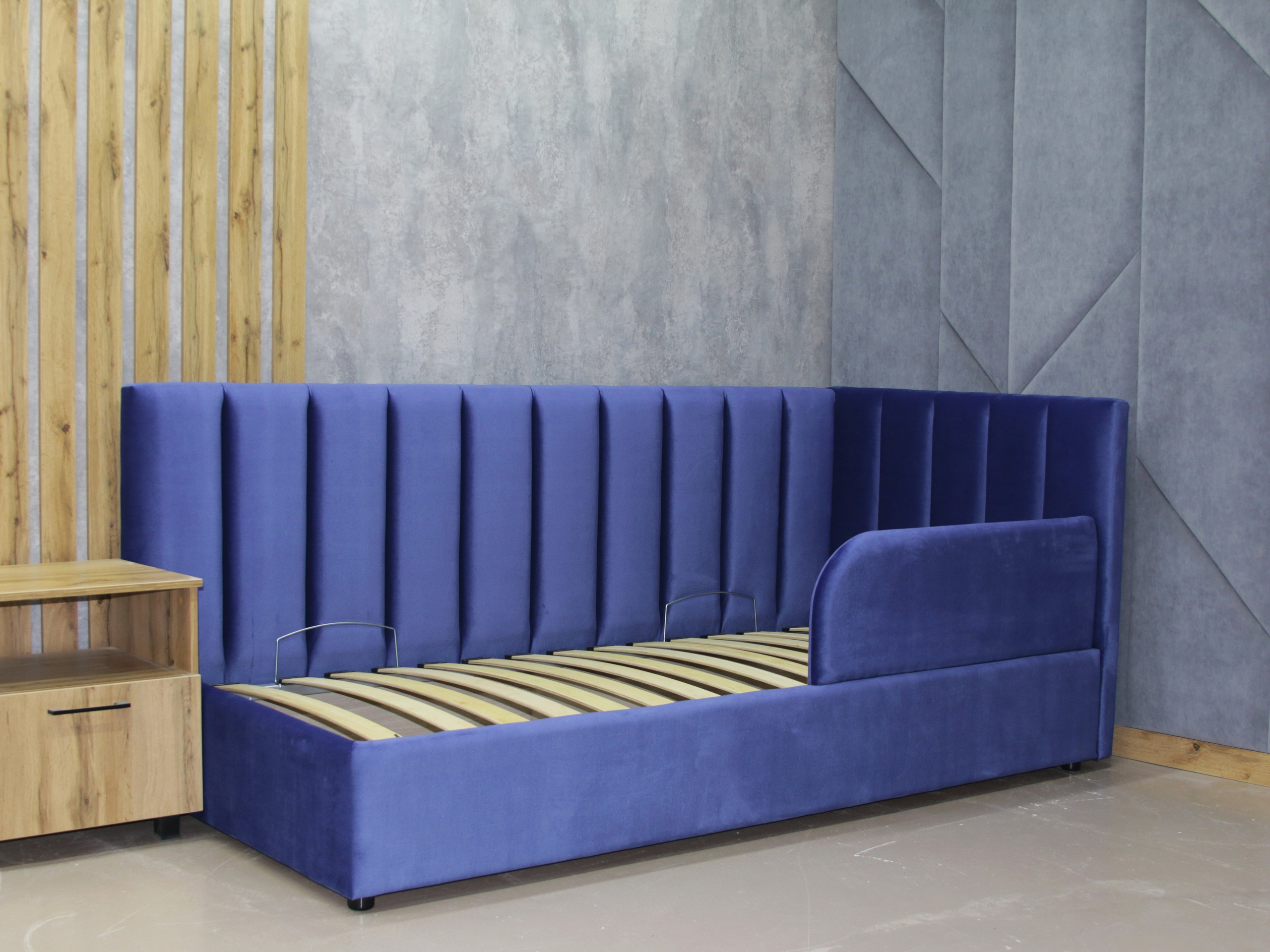 Скандинавия Кидс с защитным бортиком от 36 000. Филком мебель г. Томск. Изготовление мягкой мебели: диваны, кровати, кресла, стеновые панели