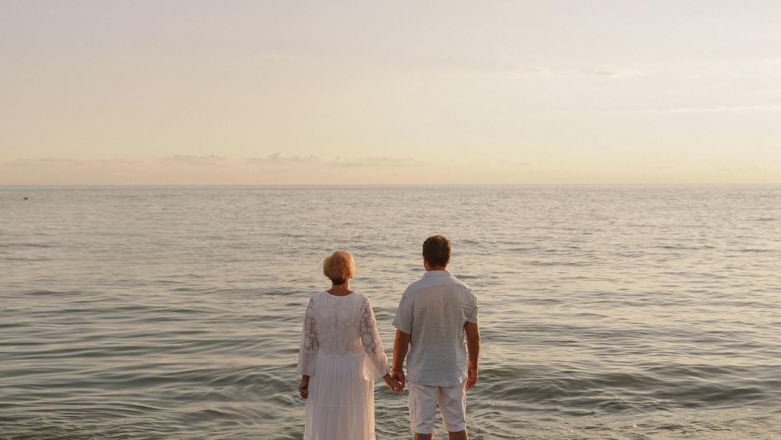 Ирина и Александр. Милана Довгаль - семейный фотограф и видеограф  в Адлере и Сочи