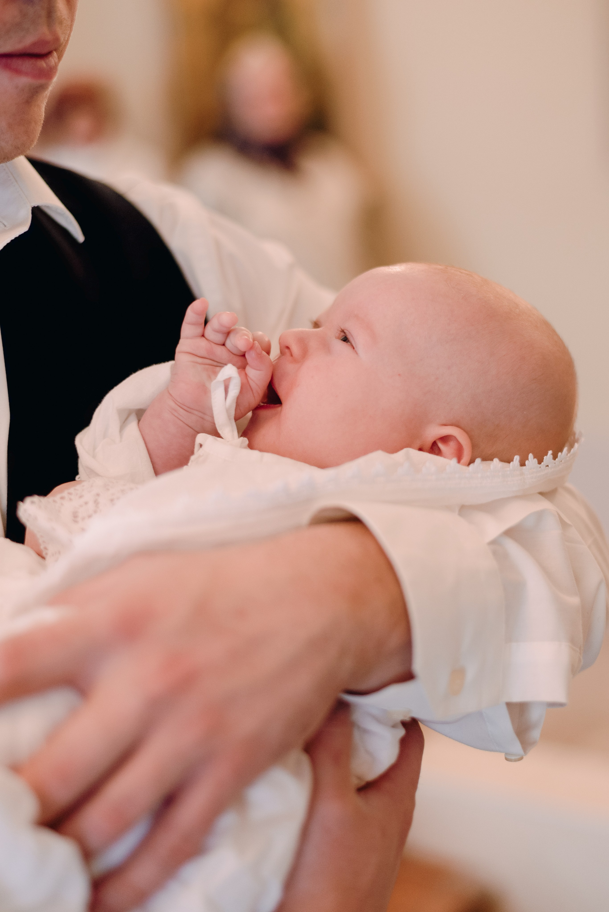 Фотосессия крещение в Москве. Свадебный фотограф в Москве Дина Виннер