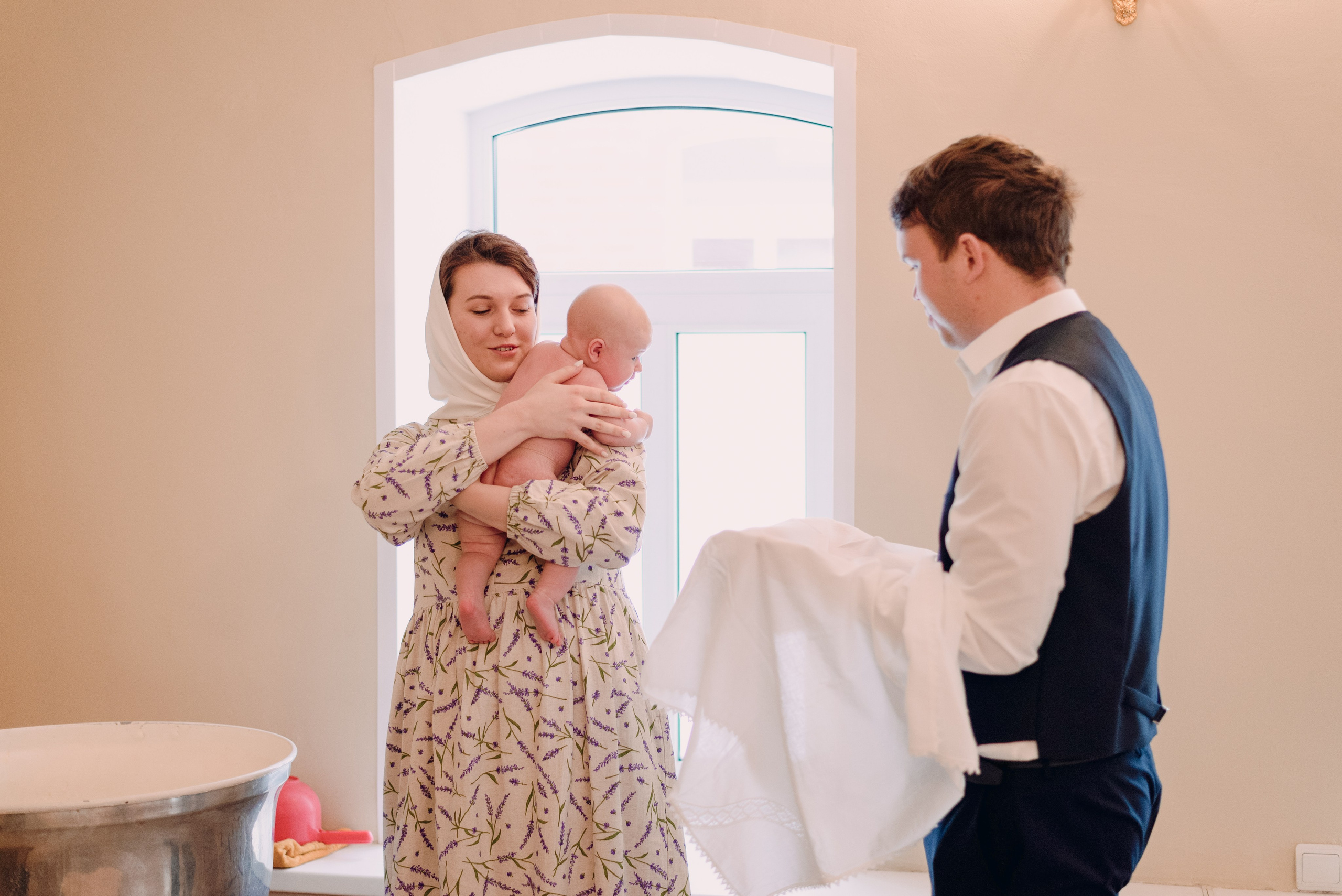 Фотосессия крещение в Москве. Свадебный фотограф в Москве Дина Виннер