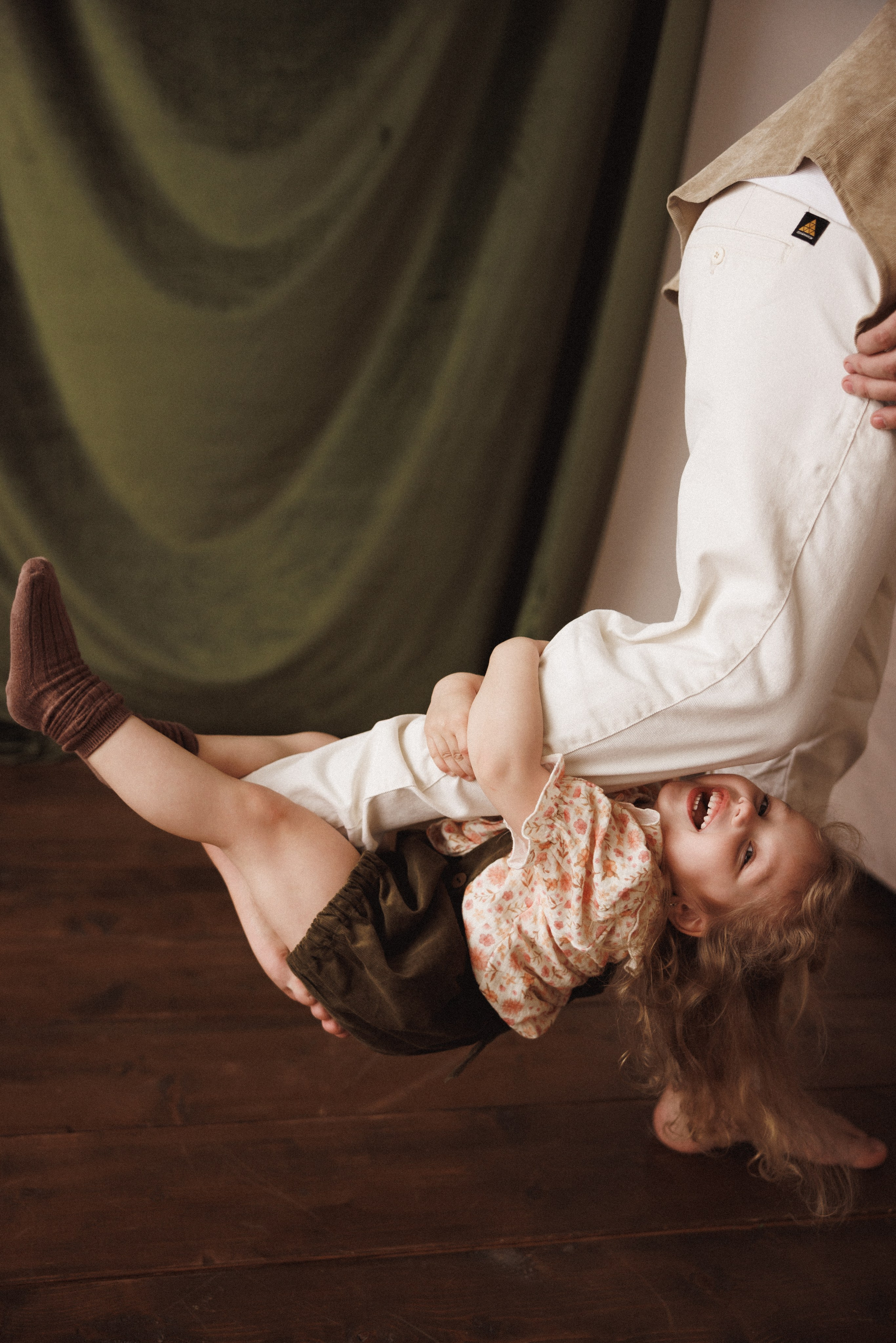 Семейная фотосессия в фотостудии «Mestone», город Краснодар. Семейный и детский фотограф в Краснодаре Анна Трашкова