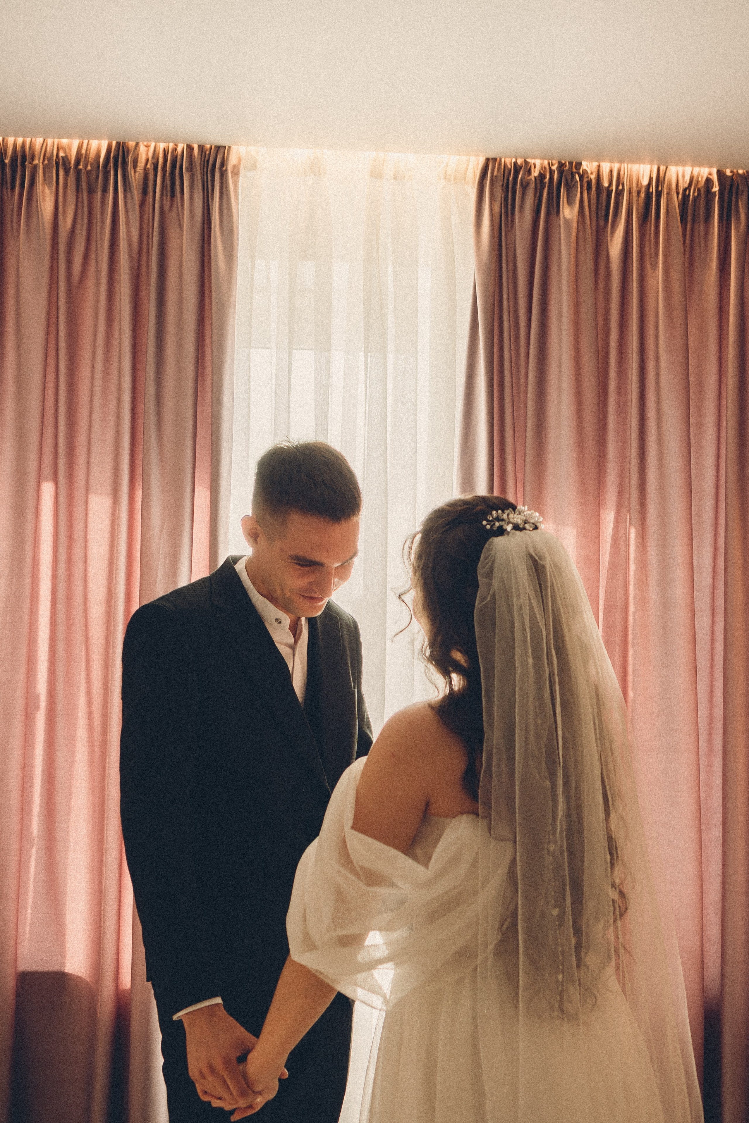 СВАДЕБНАЯ СЬЕМК В ПАРКЕ 300-ЛЕТИЯ. Профессиональный фотограф, Санкт-Петербург — Виктория Богомолова