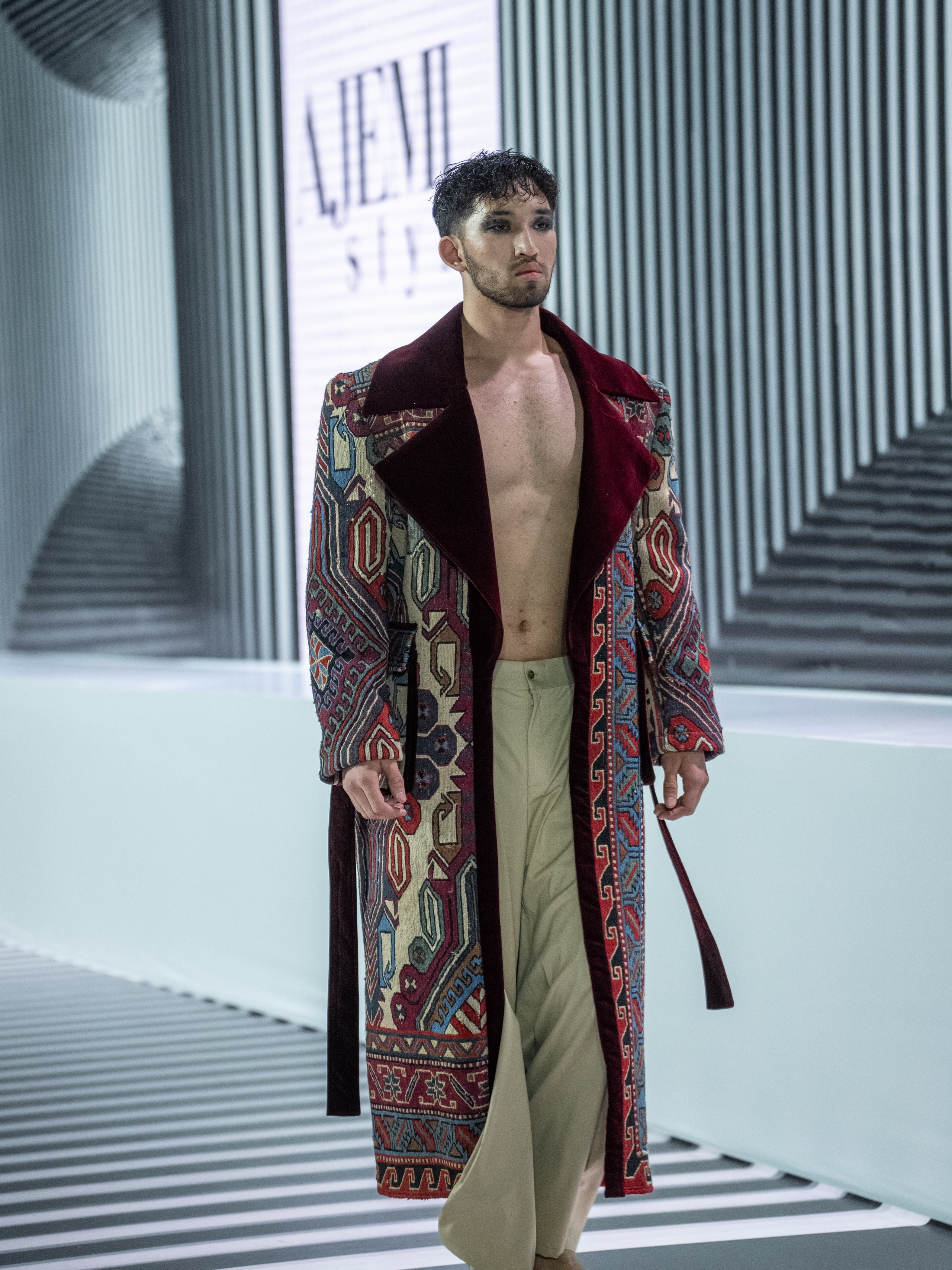 AJEMI STYLE. Сайт Алматинского НЮ АРТ, будуар и фэшн фотографа Дениса Карпенко