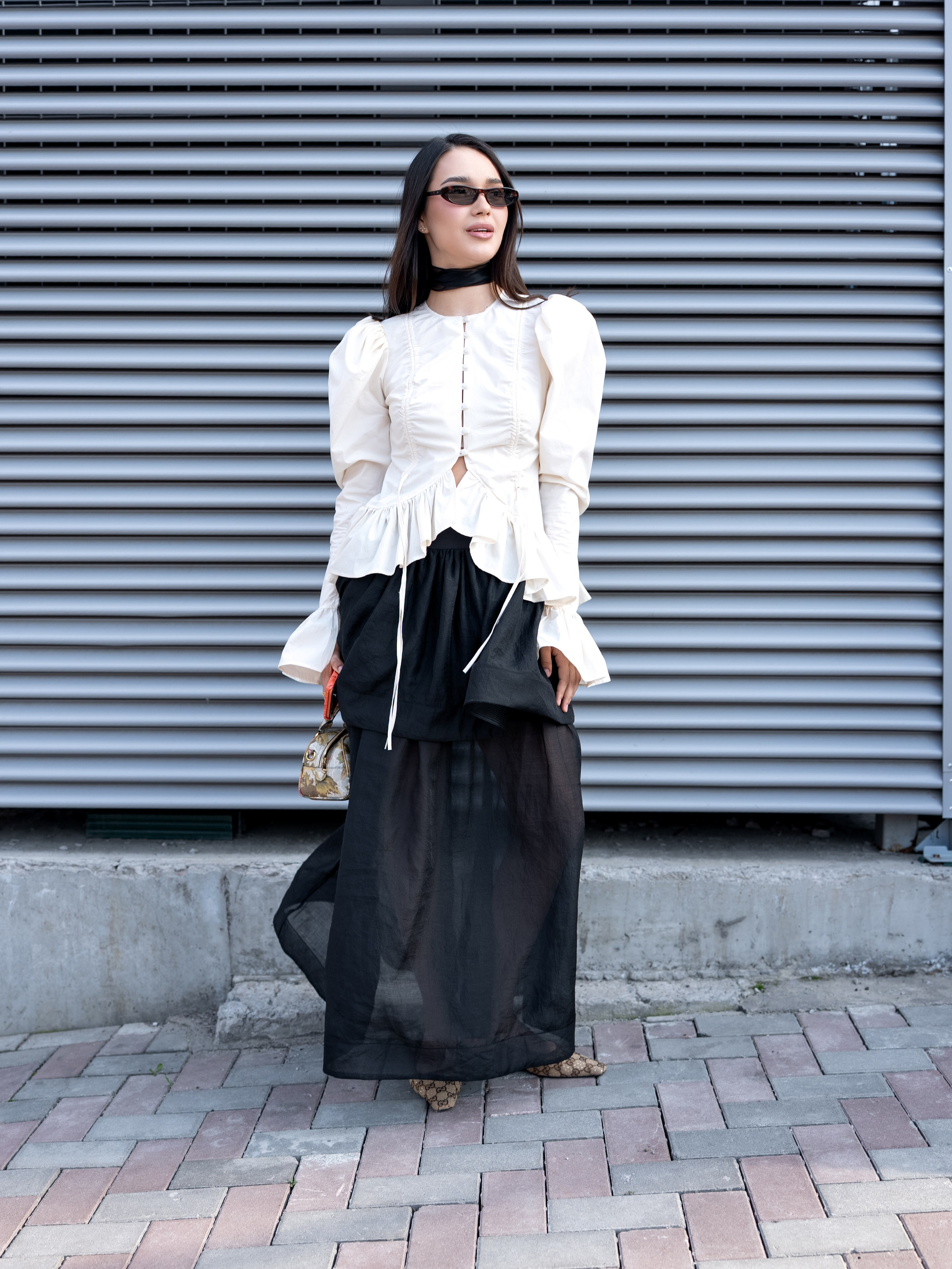 Visa Fashion Week Almaty Pre-Fall 2026 April StreetStyle Day 1. Сайт Алматинского НЮ АРТ, будуар и фэшн фотографа Дениса Карпенко