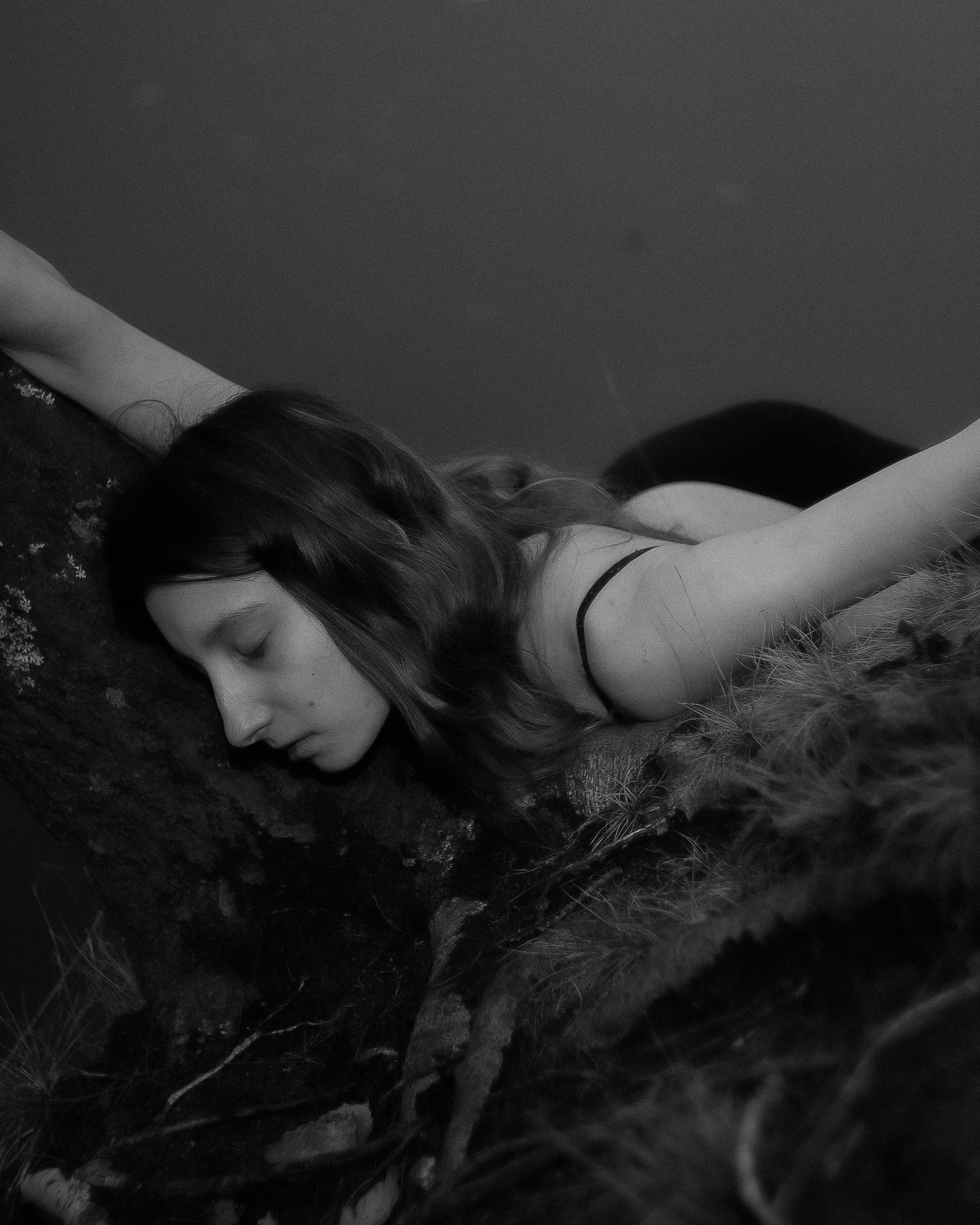 Будуарная фотосессия на природе в Санкт-Петербурге — соединение с природой и собой. Свадебный фотограф в Санкт-Петербурге Миша Репина