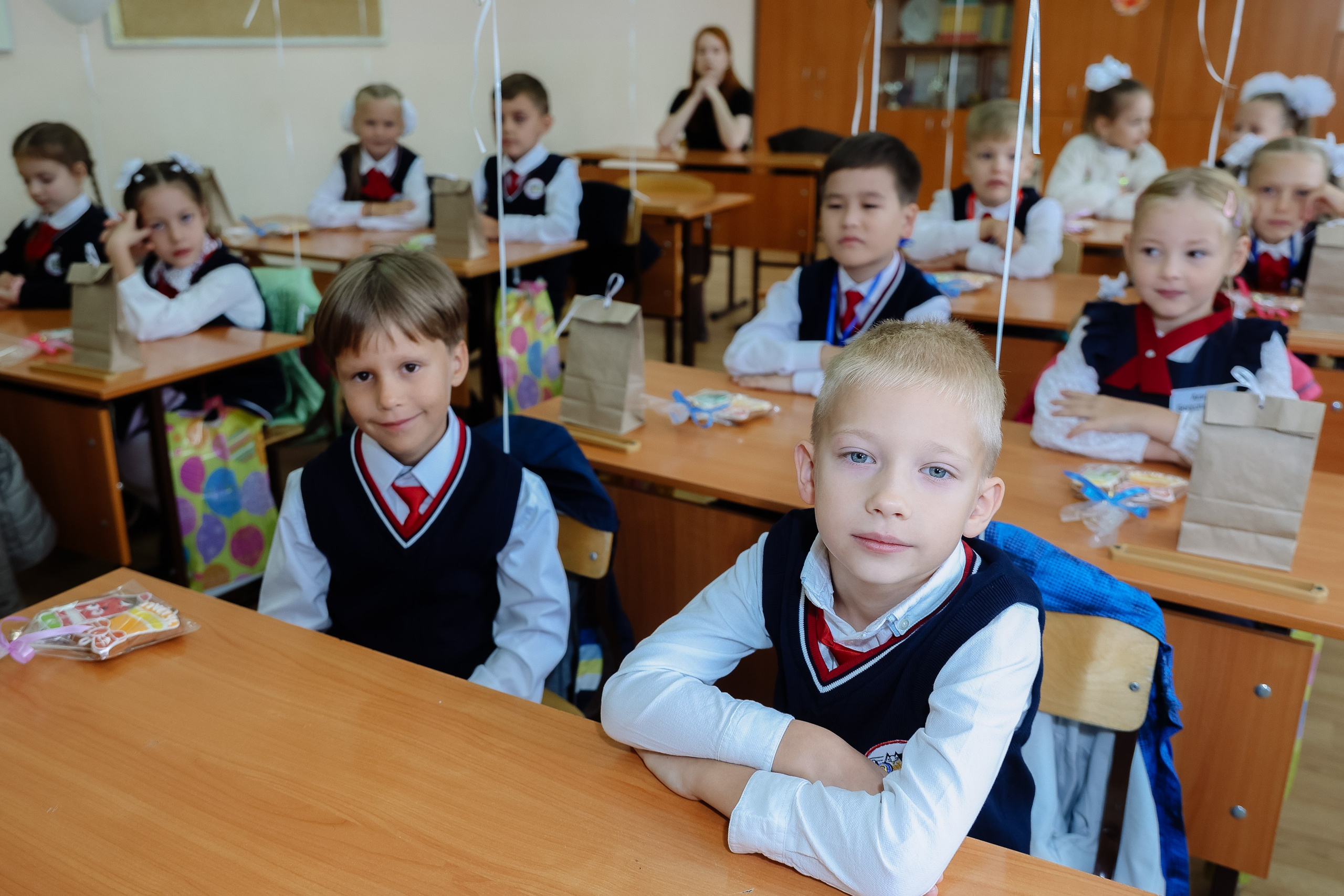 1 сентября _1 б класс _ Гимназия 9. Фотограф Юлия Мальцева