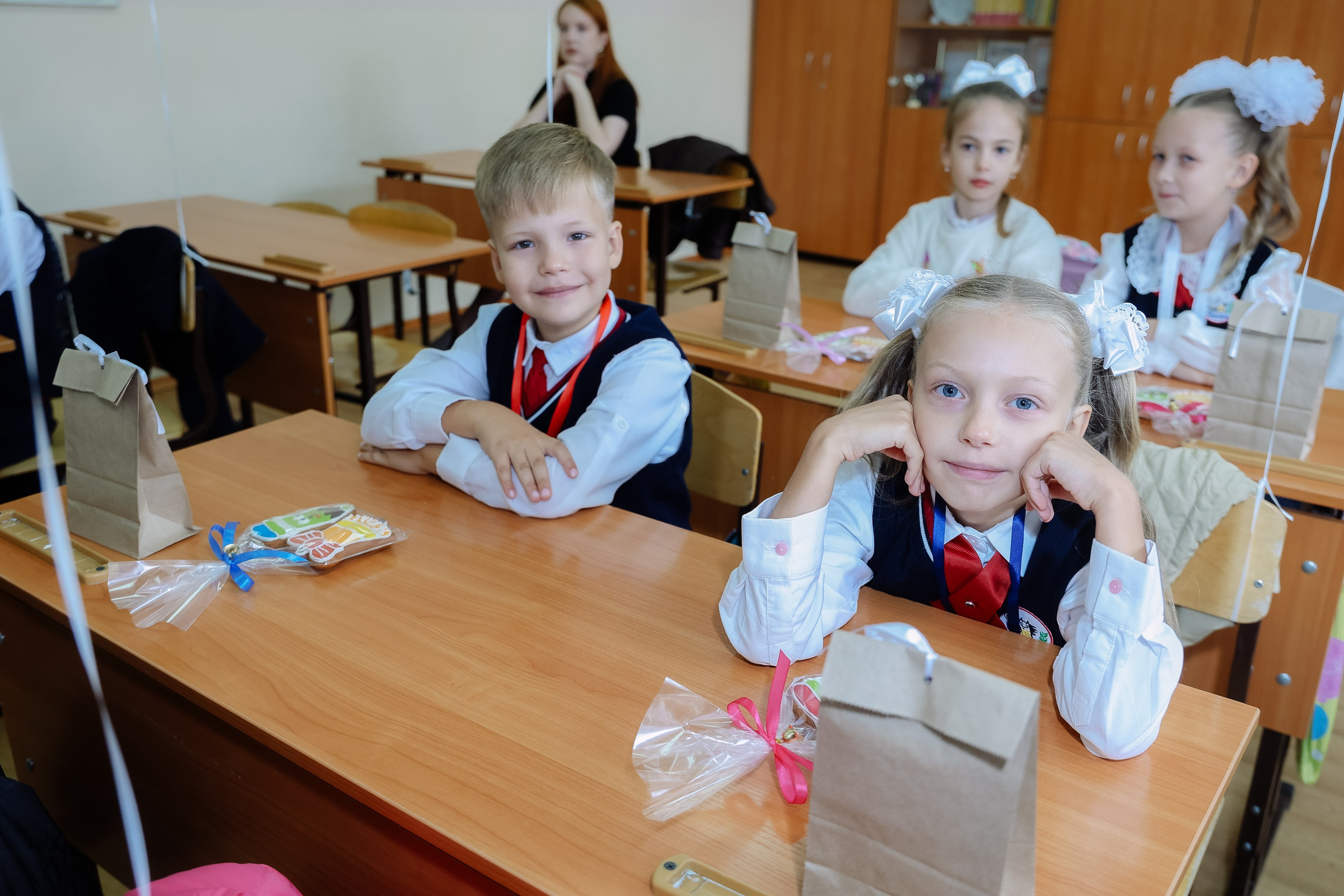 1 сентября _1 б класс _ Гимназия 9. Фотограф Юлия Мальцева