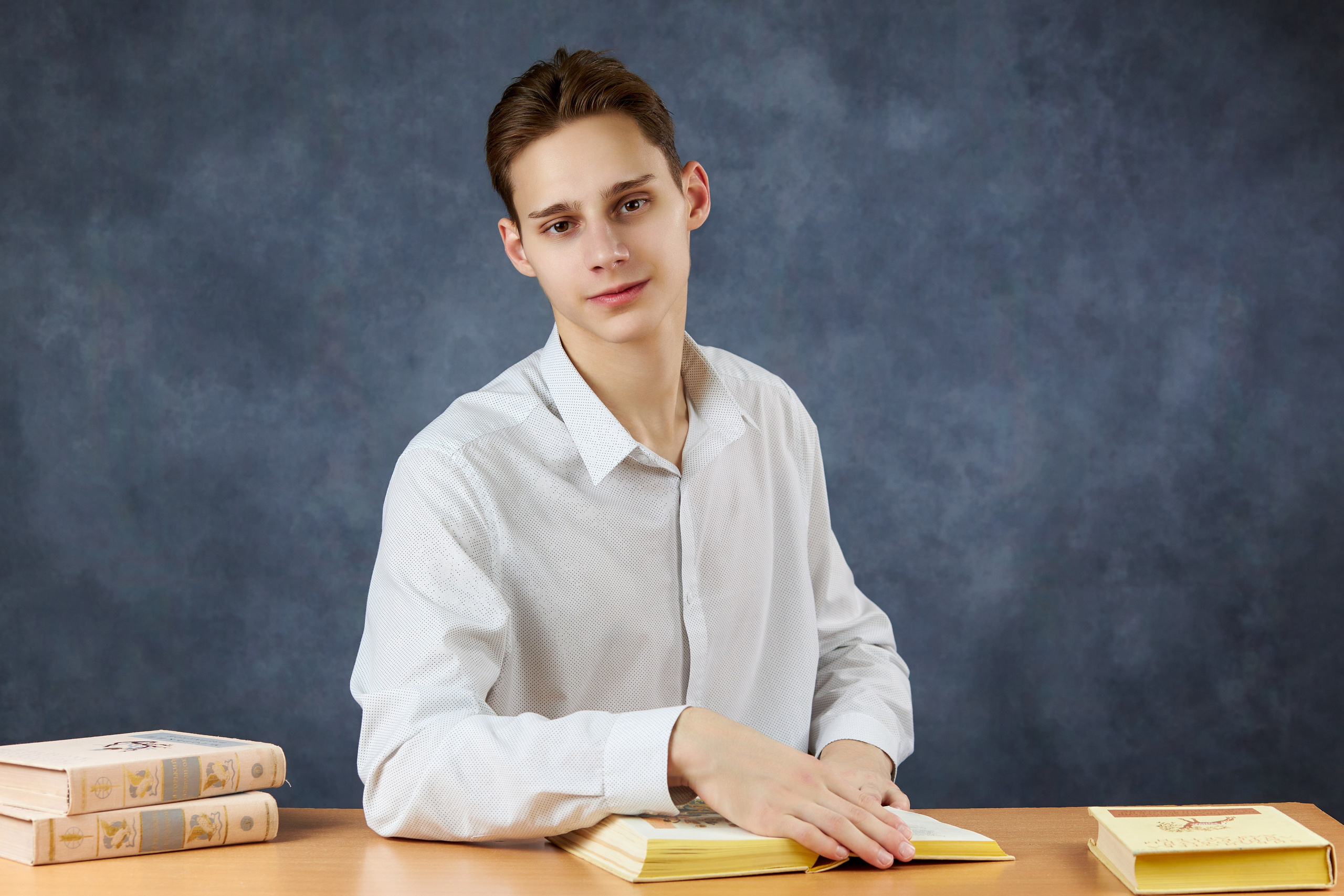 Старшие портреты. Школьный фотограф Леонова Наталия