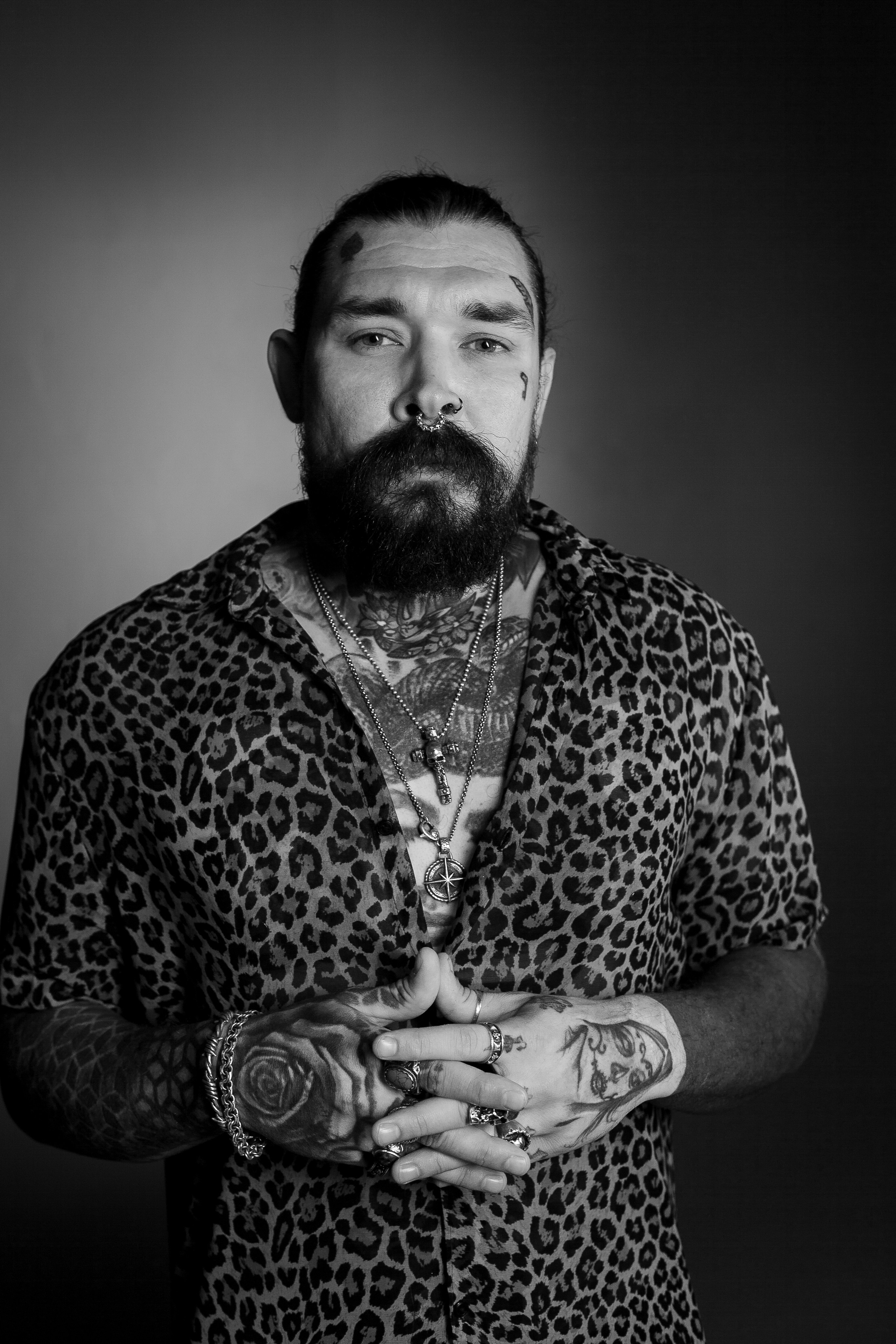 Сережа Ворон. Барбер. Психолог с фотоаппаратом Зимина Оксана