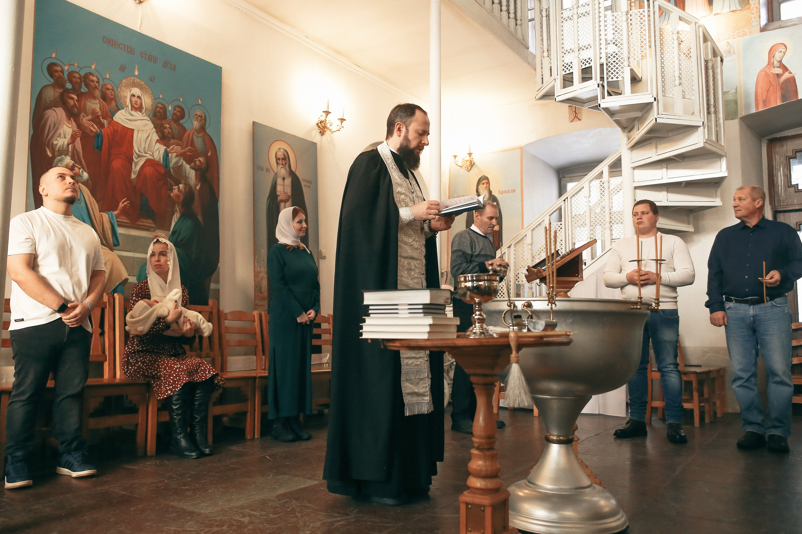 Крещение Софии. Храм Корсунской Иконы Божией Матери. Антонина Морозова, профессиональный семейный фотограф видеограф