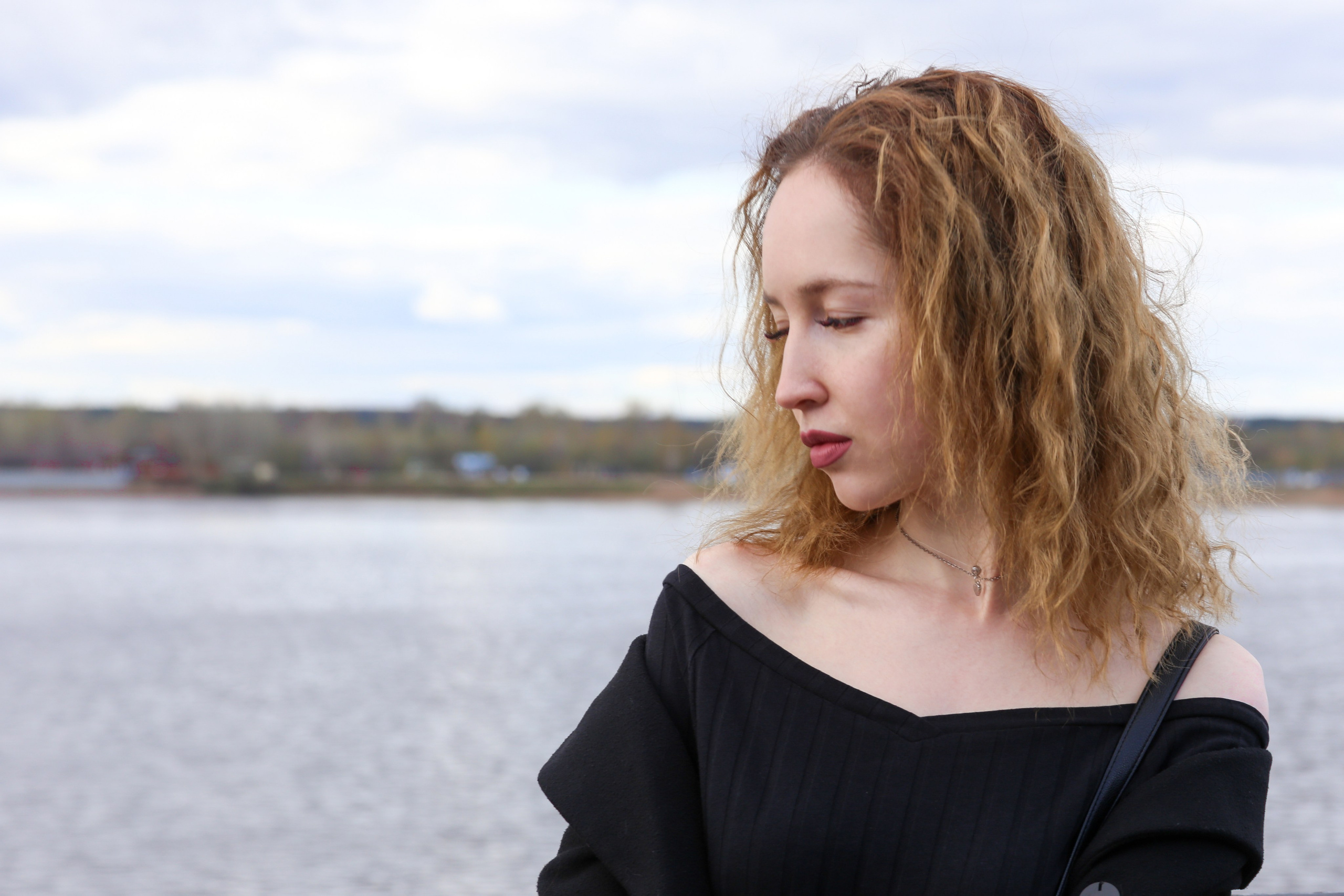 Алина в городе. Фотограф Пермь. Фотосессия в фотостудии Перми и на свежем воздухе