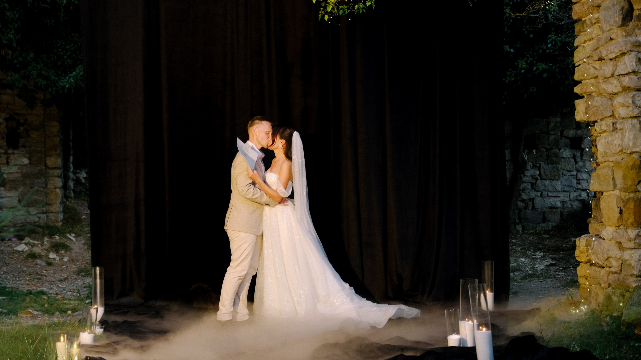 Две Здезды — Храм 19 века. Свадебный Видеограф Фотограф в Сочи