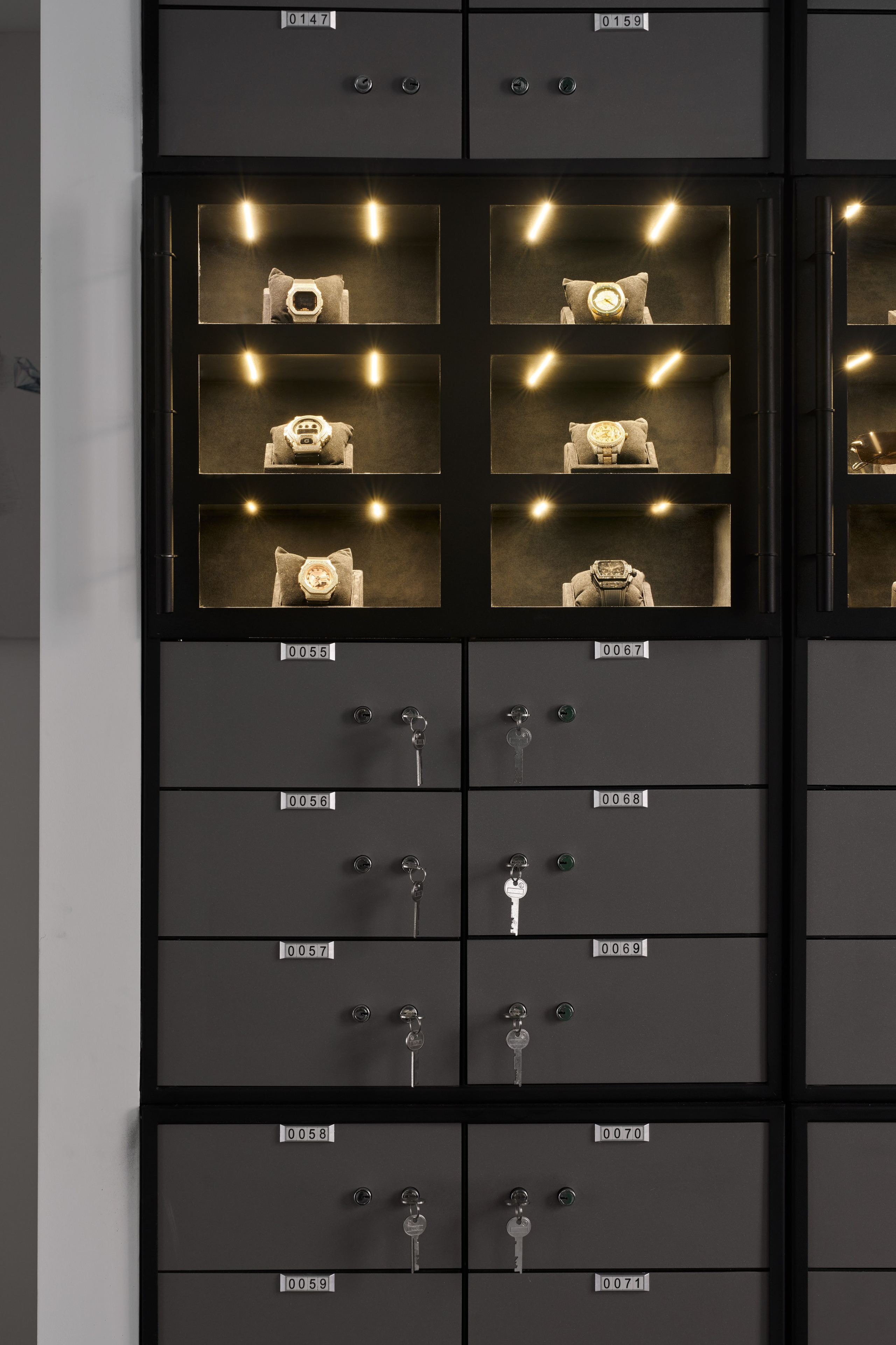 MOZI J. Главная