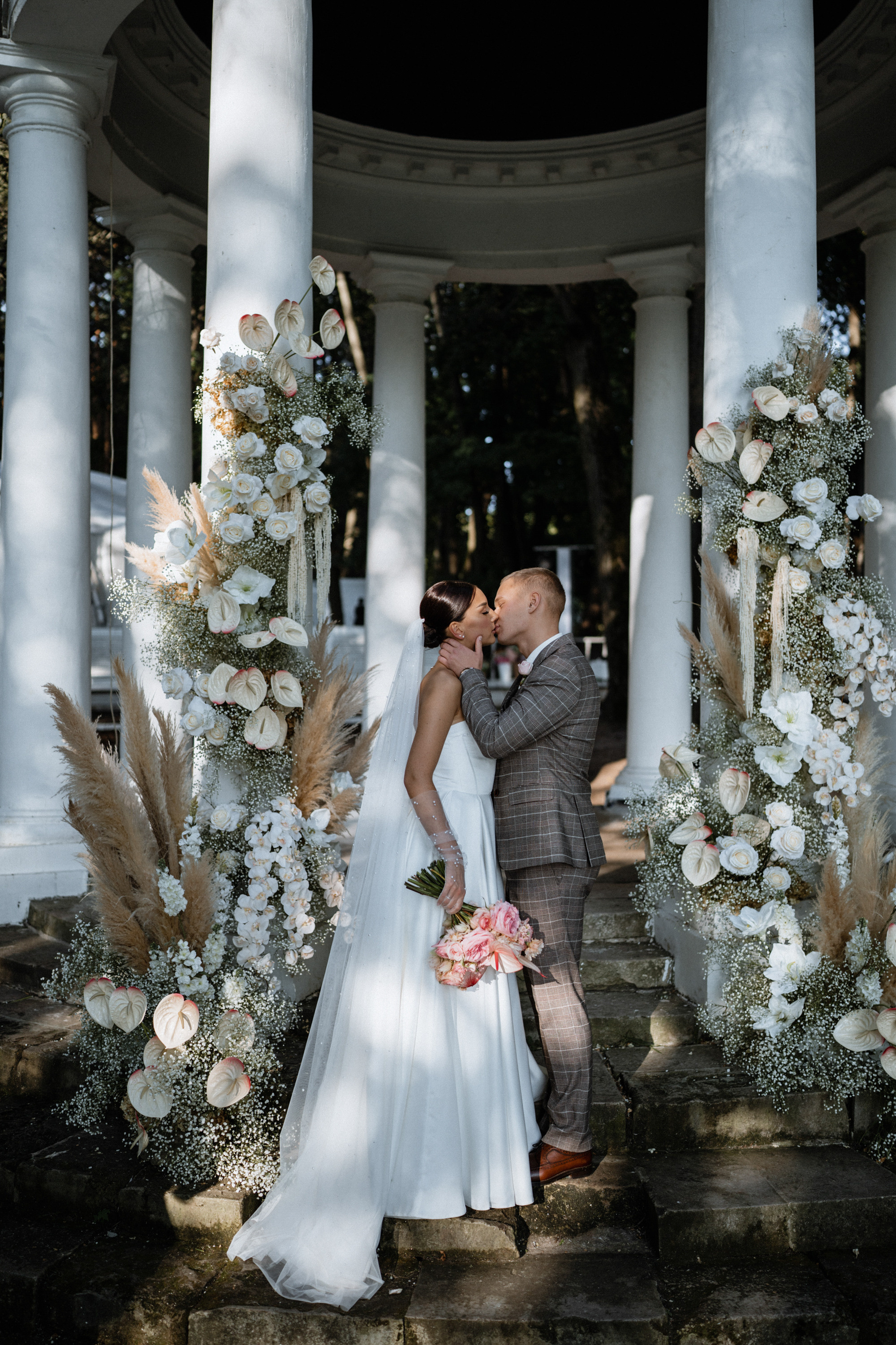 Свадьба и Love Story. Профессиональный фотограф Нестеров Александр в Кишиневе и Бухаресте