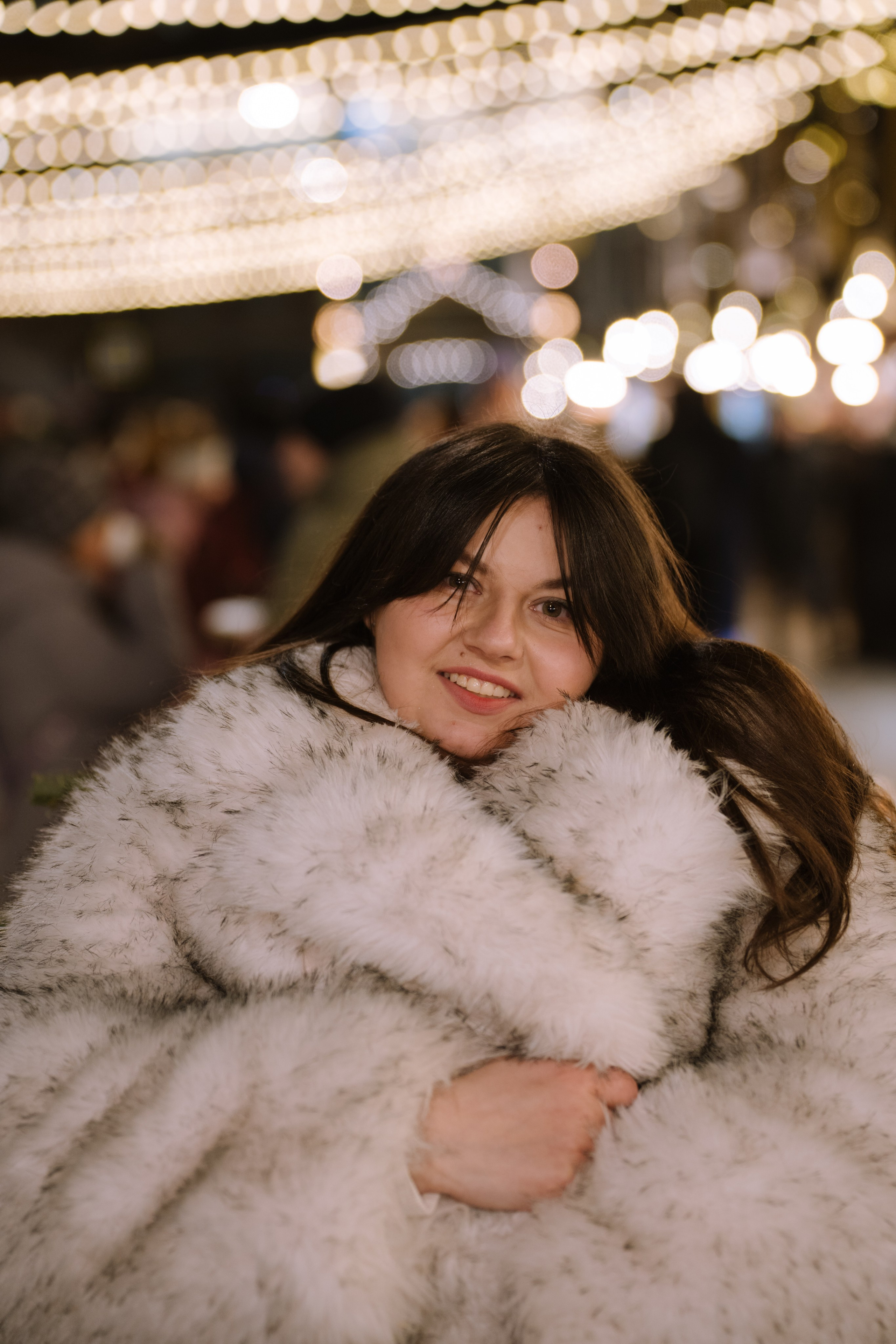 ПРОГУЛКА НА МАНЕЖНОЙ ПЛОЩАДИ ДЛЯ ДЕВУШКИ ПЕРЕД НОВЫМ ГОДОМ (НОВОГОДНЯЯ ФОТОСЕССИИЯ НА МАНЕЖНОЙ ПЛОЩАДИ). Профессиональный фотограф, Санкт-Петербург — Виктория Богомолова