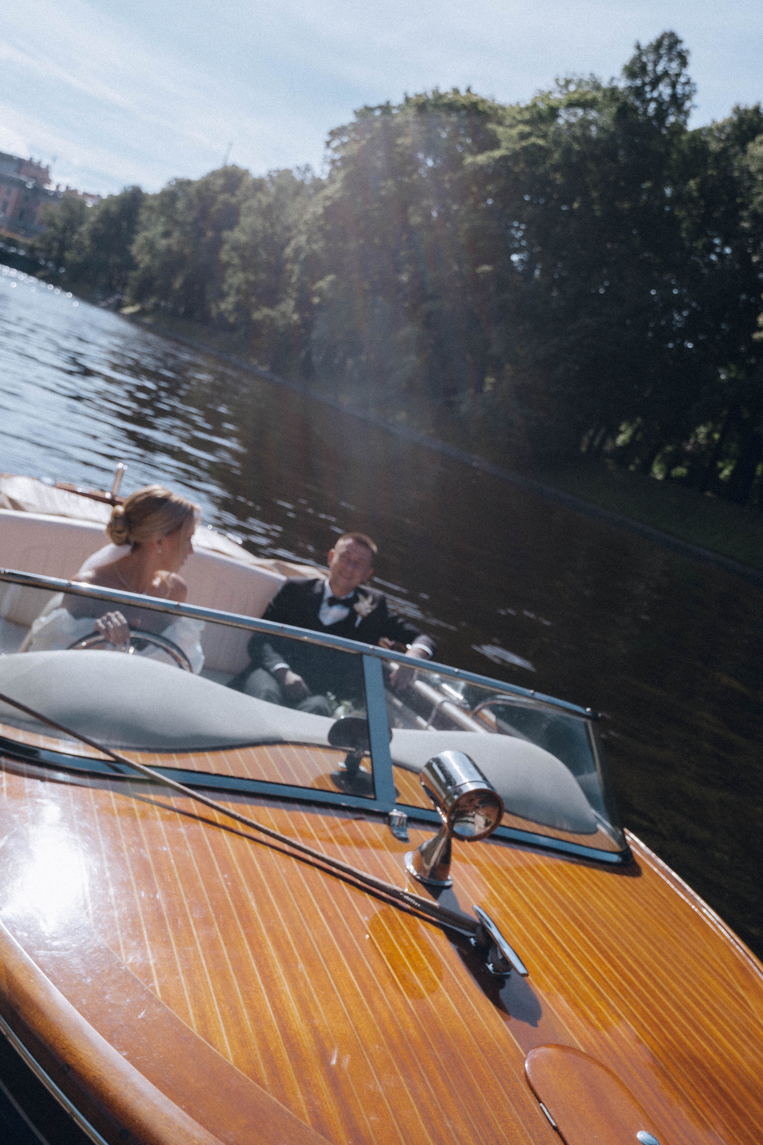 СВАДЕНБНАЯ СЬЕМКА НА КАТЕРЕ ПО КАНАЛАМ САНКТ-ПЕТЕРБУРГА И В АКВАТОРИИ НЕВЫ. Профессиональный фотограф, Санкт-Петербург — Виктория Богомолова
