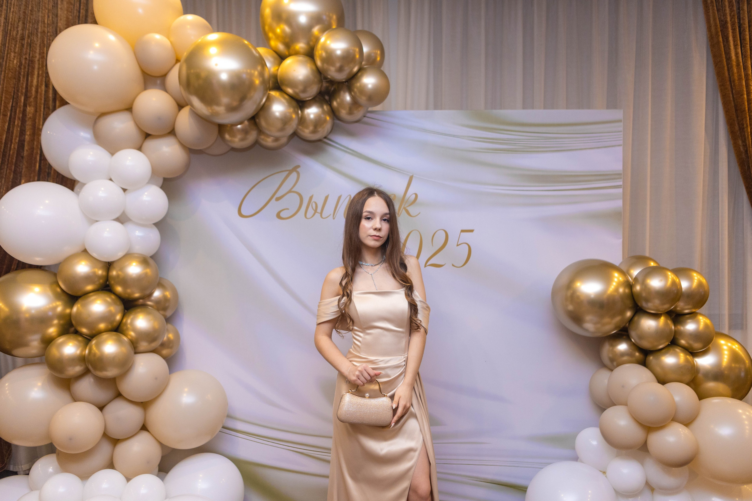 Выпускной 11а в Брудершафте 2025 г. Свадебный и предметный фотограф Ренат Каламперов