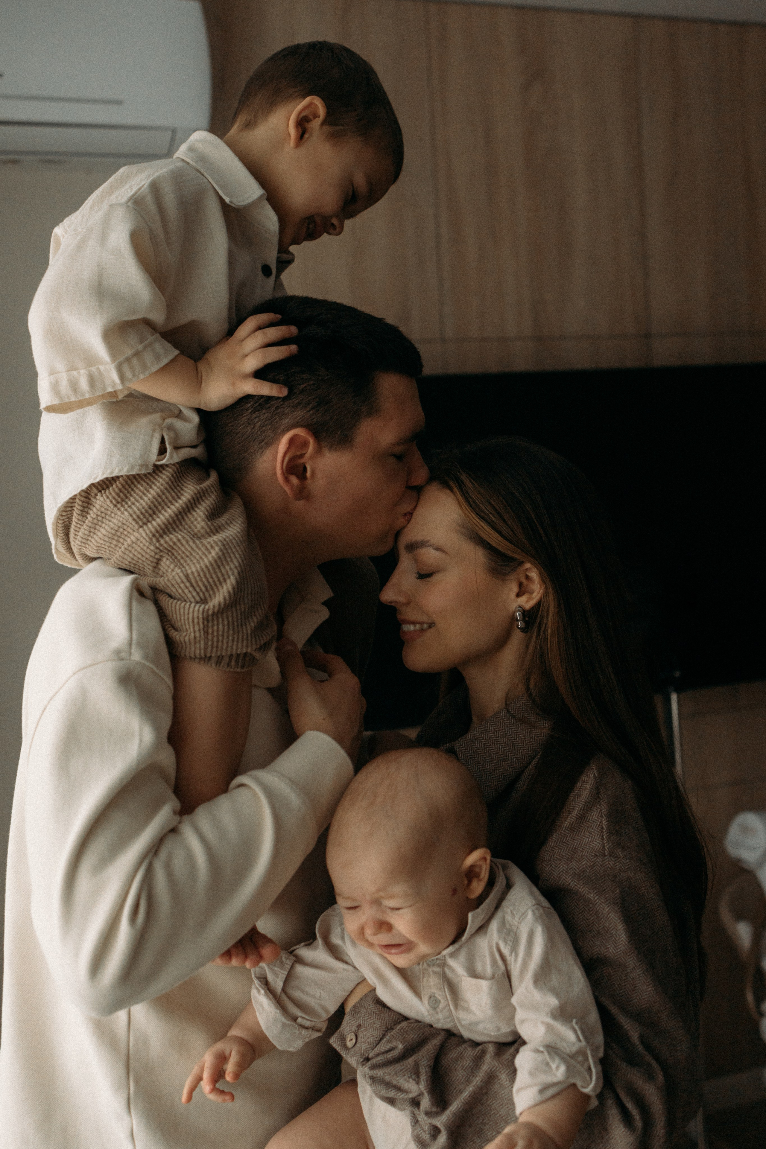 Семейные фотографии дома. Семейный и детский фотограф Москва