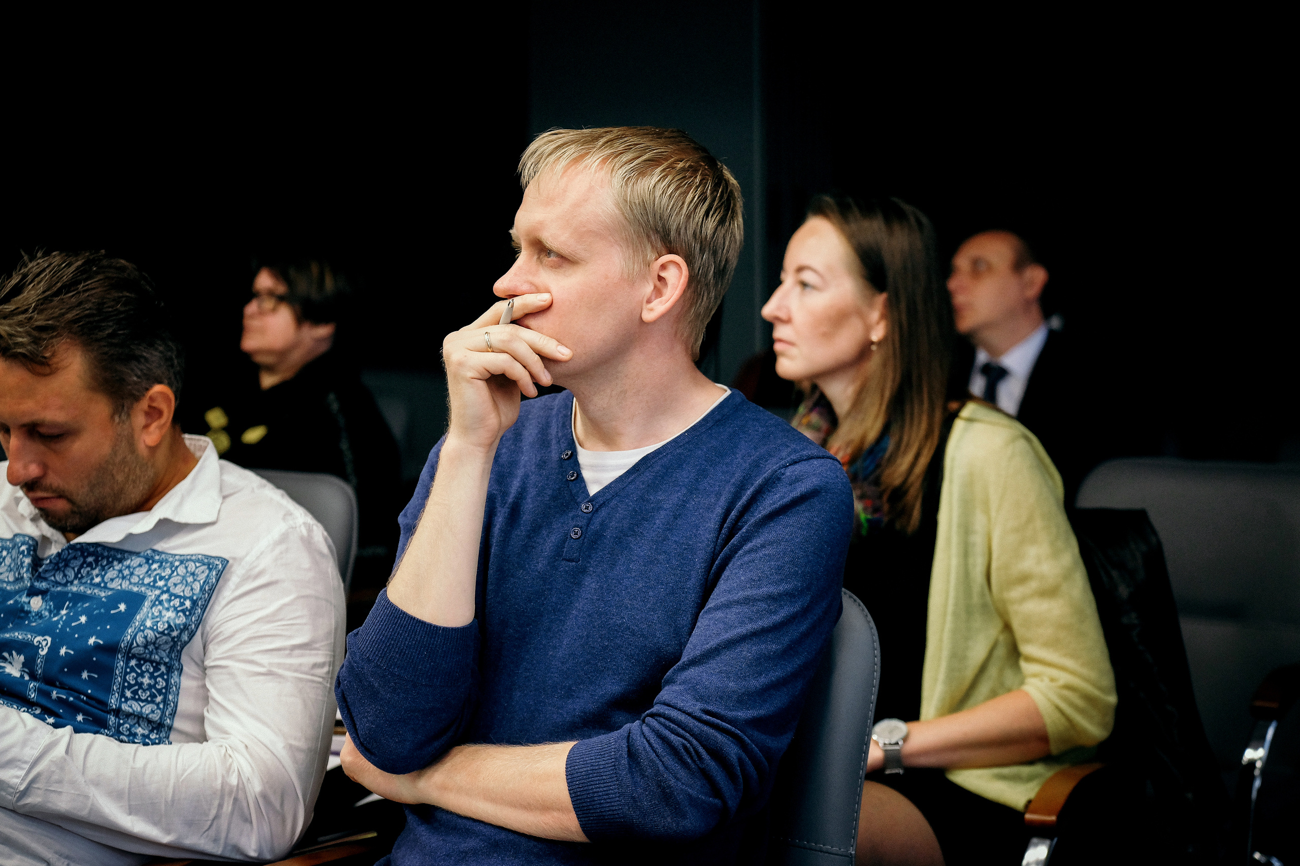 Репортражный фотограф конференций, бизнес-мероприятий, официальных открытий в Краснодаре, Архангельске Денис Ожигин . Фотосъемка официальных мероприятий. 