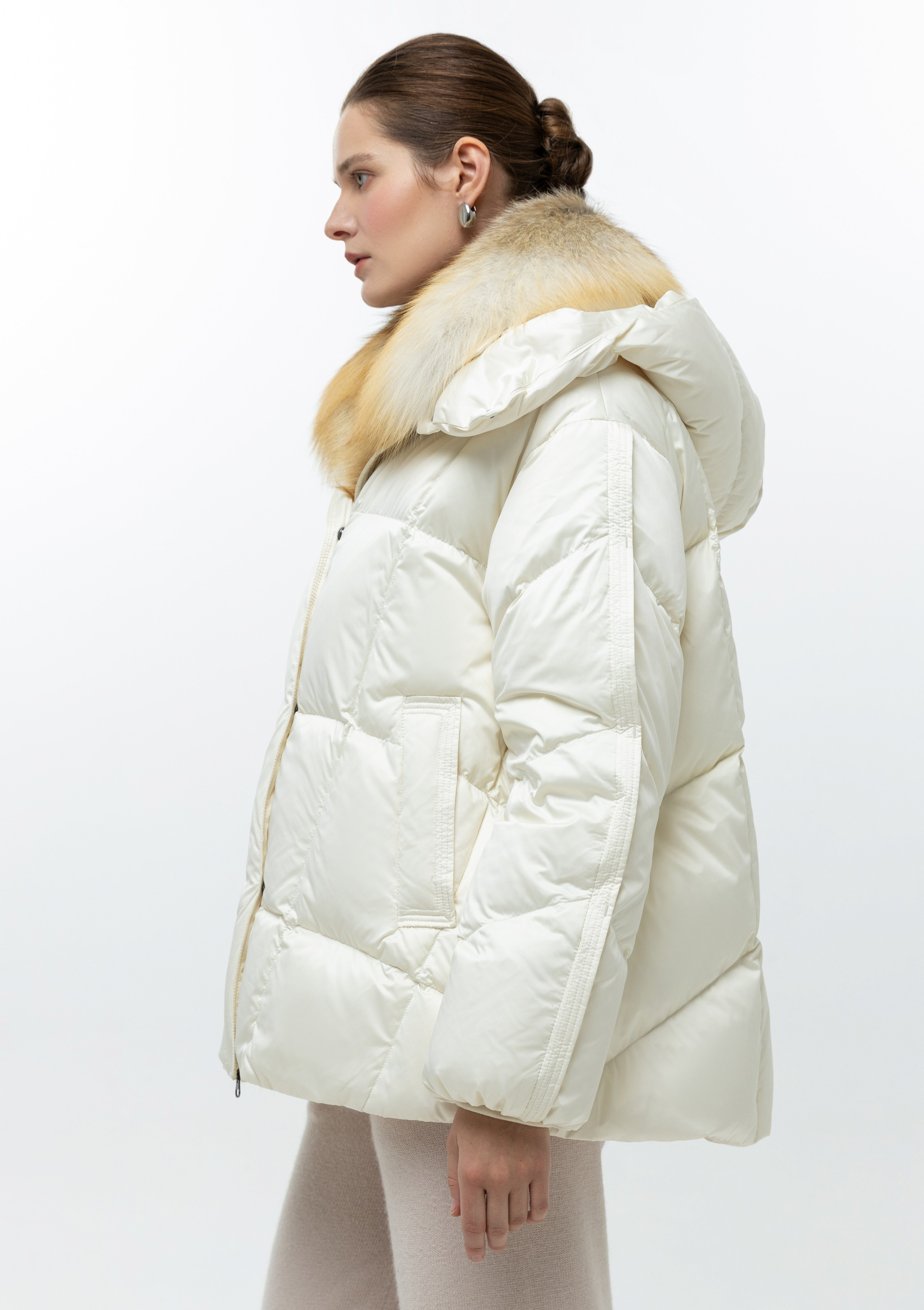 Каталог. Верхняя одежда + трикотаж бренда. 4ч,. Визажист для брендов, Фэшн продюсер Олеся Глушкова