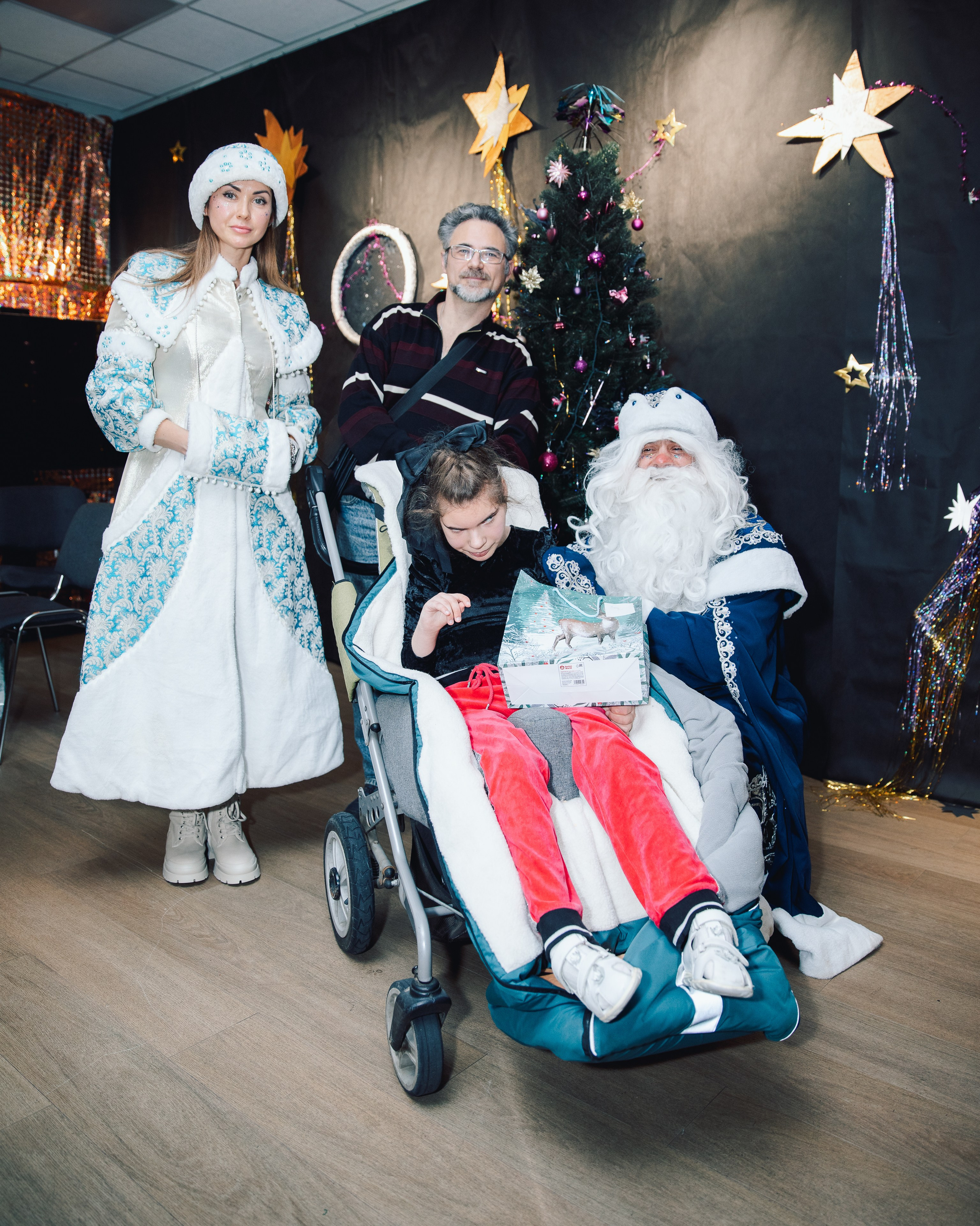 23.12 Особенная елка для фонда «Мы тоже тут». Фотограф в Санкт-Петербурге Алена Сертакова