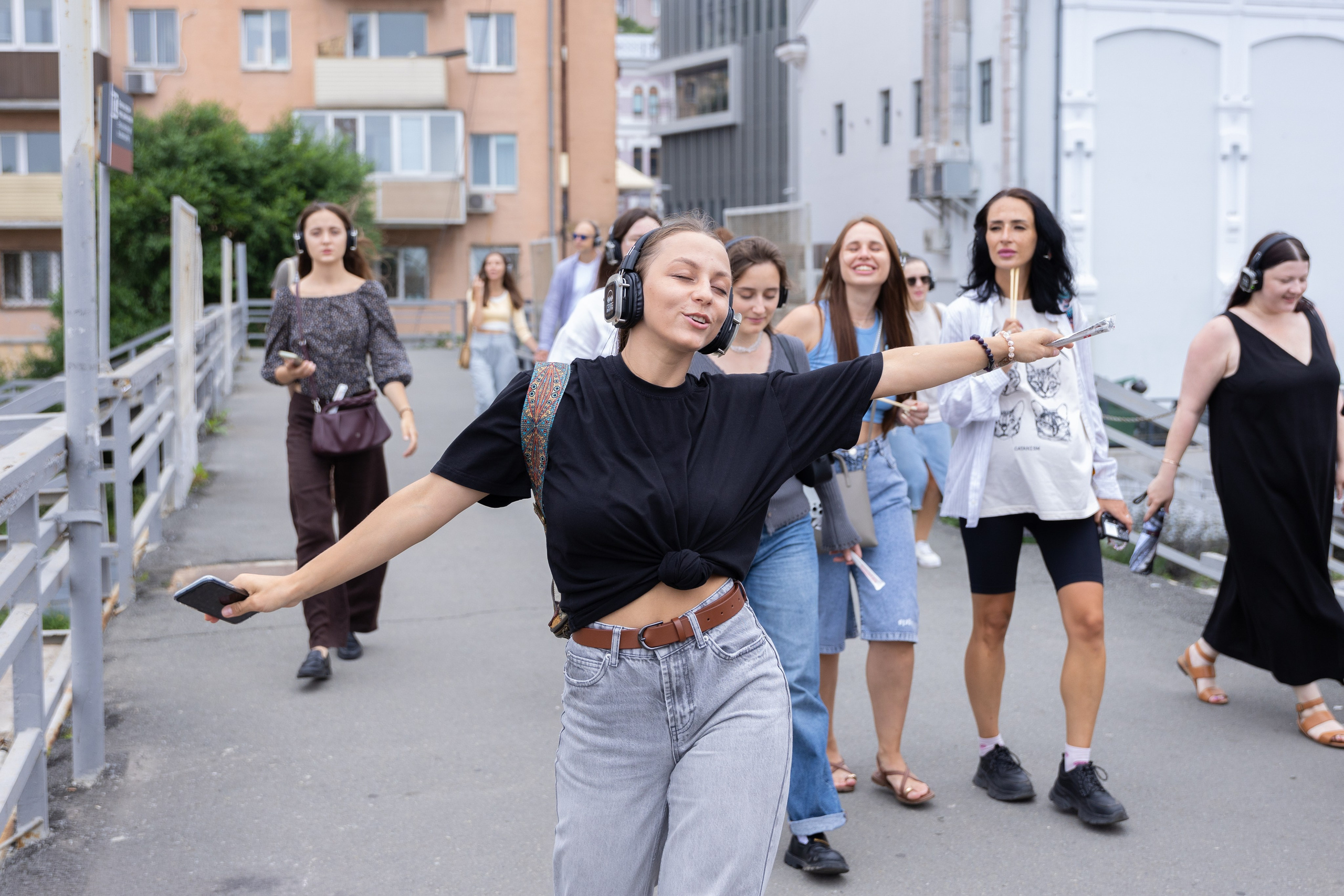 Голос Внутри. Премьера новой иммерсивной прогулки Владивосток 3000. Олег Катакинов| Репортажный фотограф в городе у моря (Владивосток)