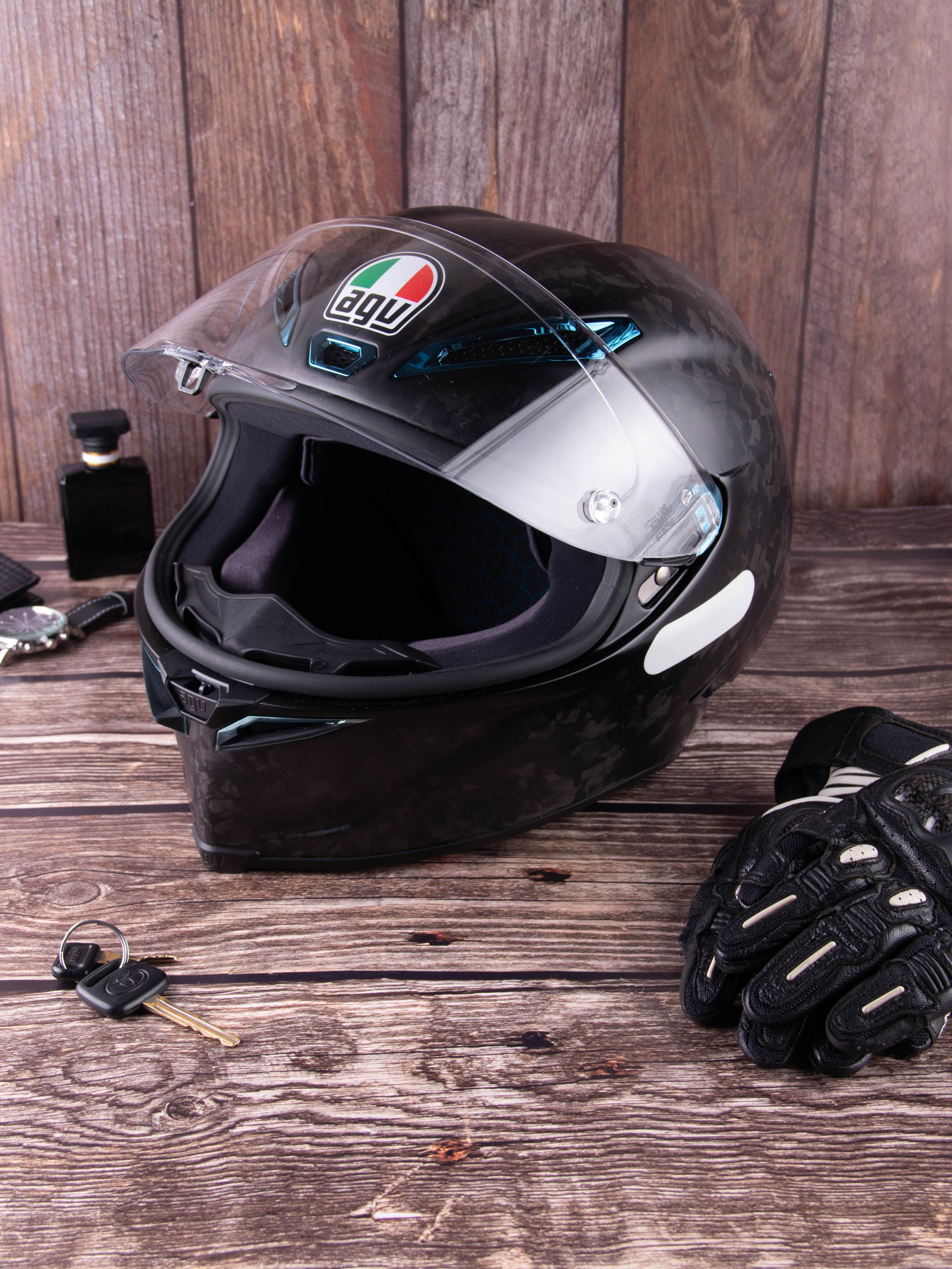 Мотоциклетный шлем. «Матрица»