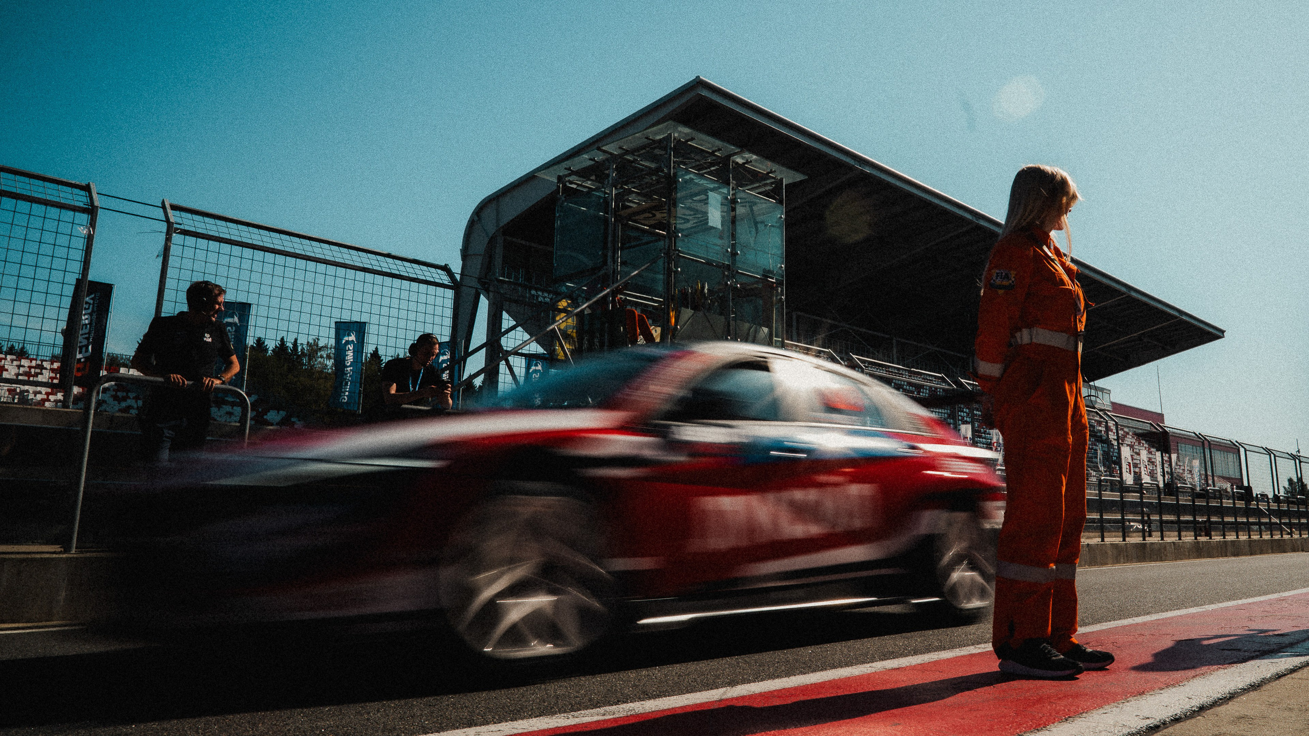 Репортажный и портретный фотограф, в Москве Артём Пылаев