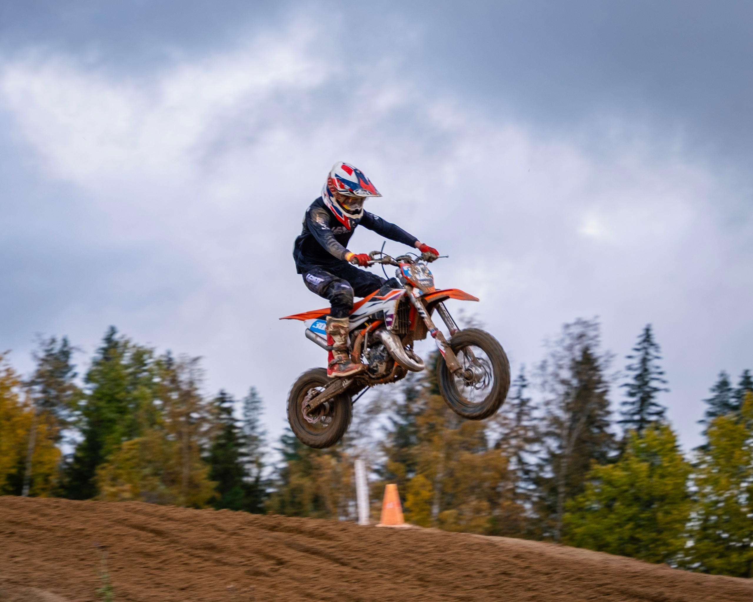 Мотокросс (Игора Драйв). Автомобильные фотографии и рисунки в Санкт-Петербурги Пашков Дмитрий