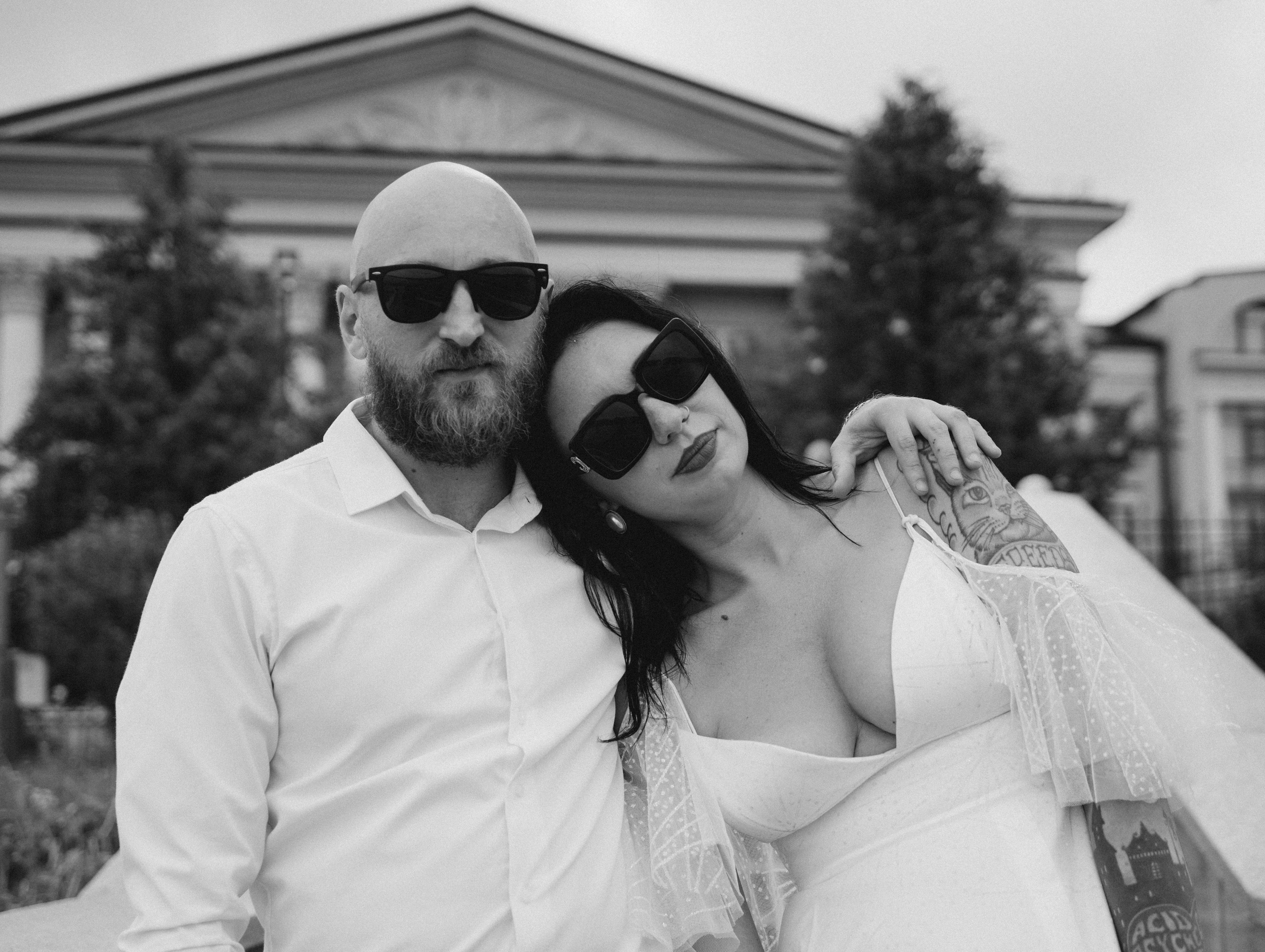 Свадебная прогулка летом у реки. Фотограф Углич и Ярославль Ольга Тятюшкина