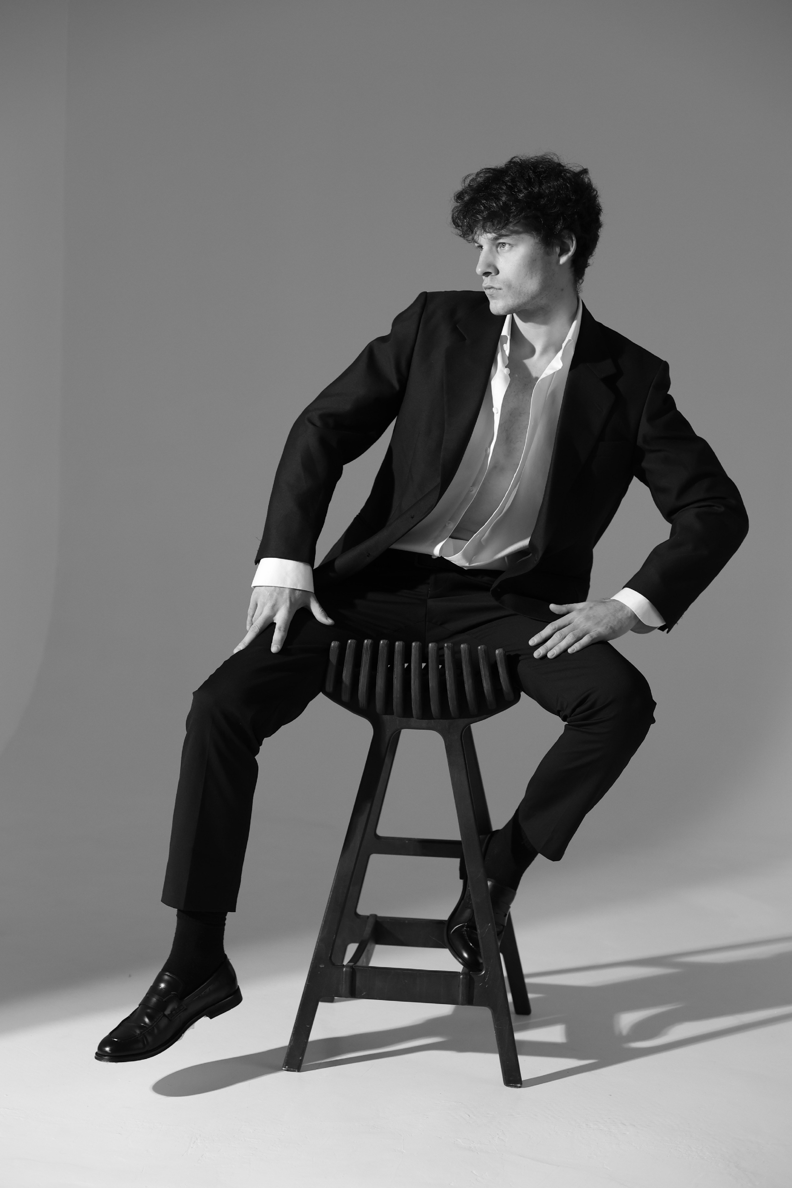 Чб пиджак. Лев Лекомцев модель