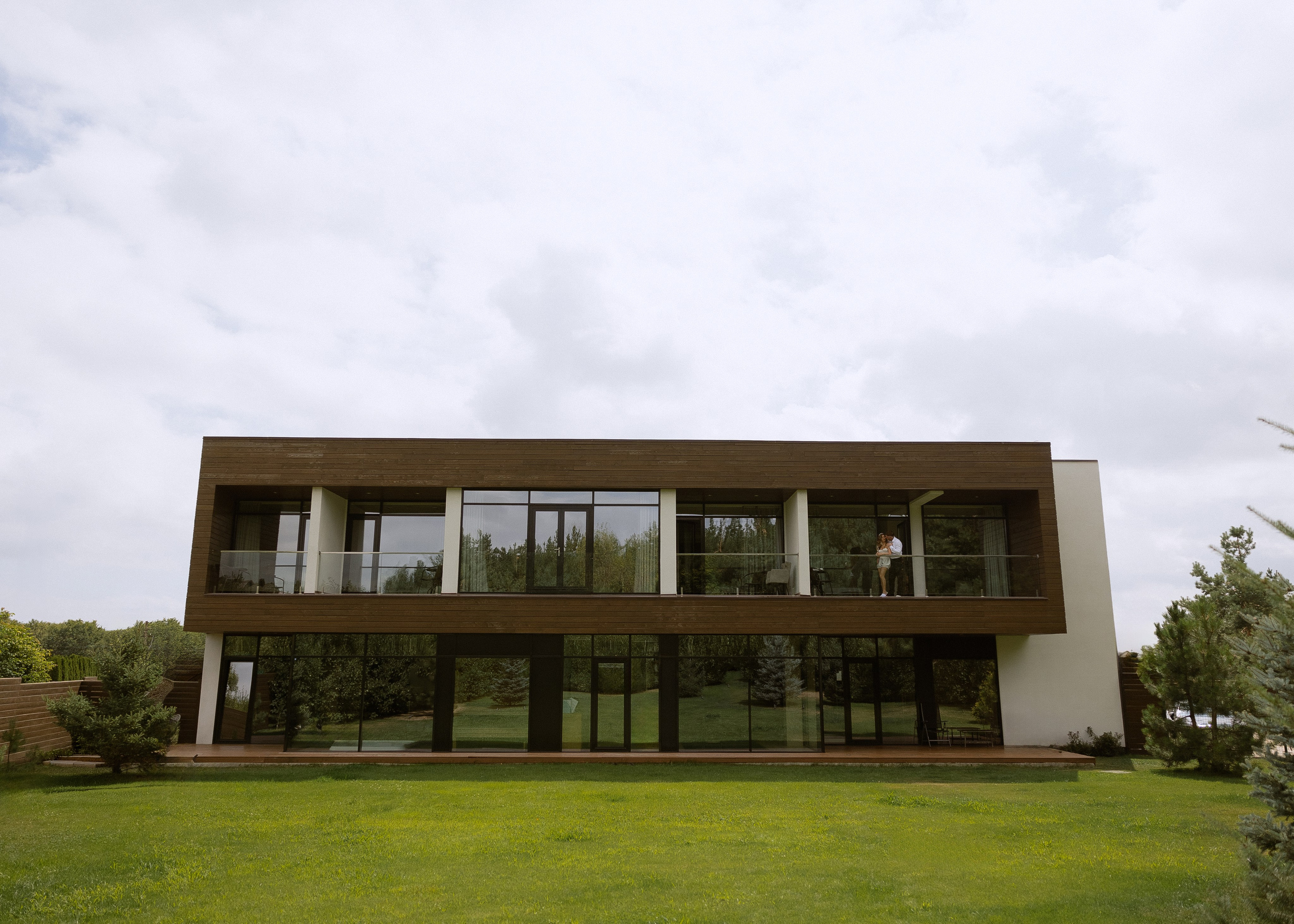 Дмитрий и Алита. Фотограф Эмиль Исякаев