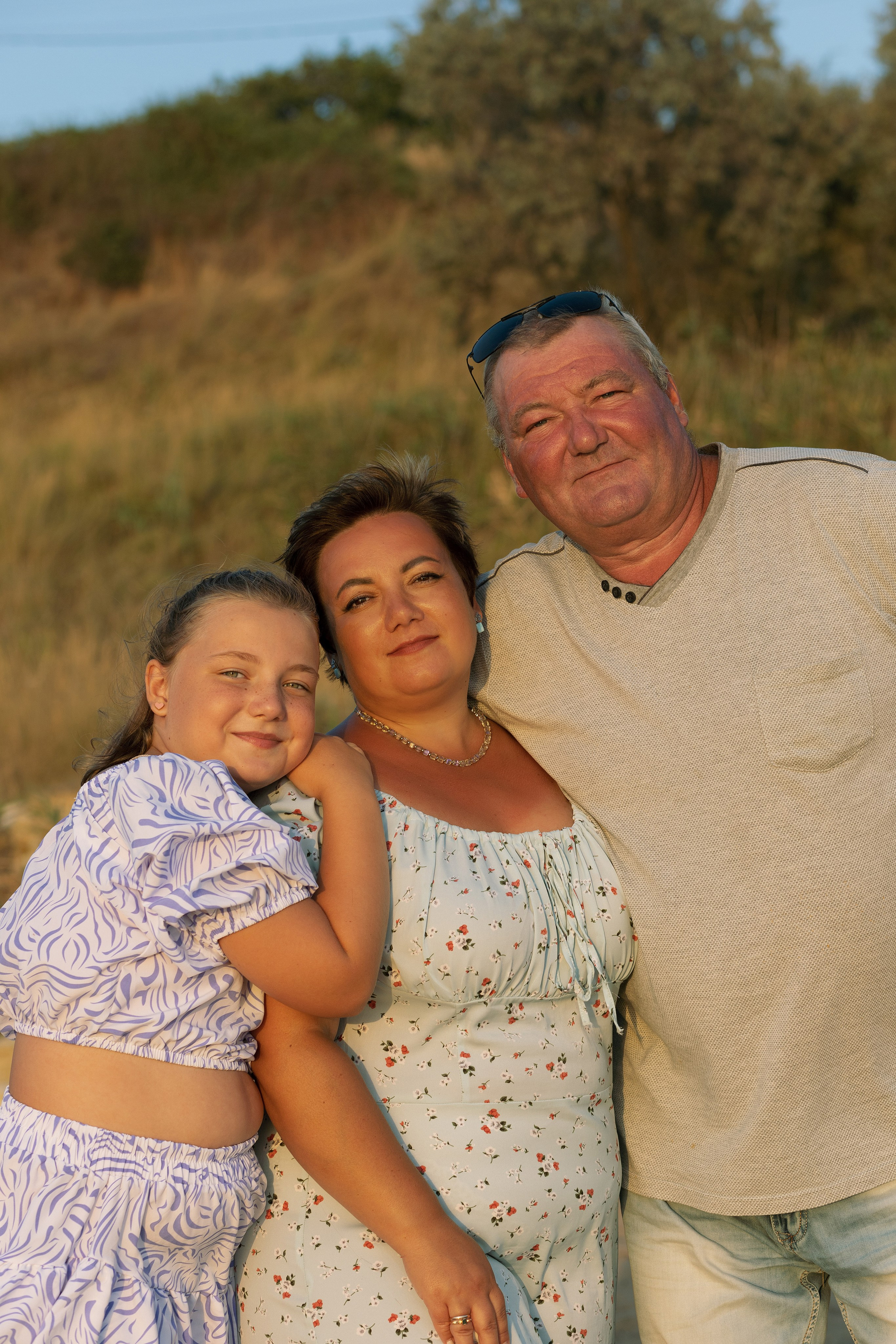 Юля, Оля, Соня, Вова, Андрей. Семейный фотограф г. Темрюк Николаева Надежда
