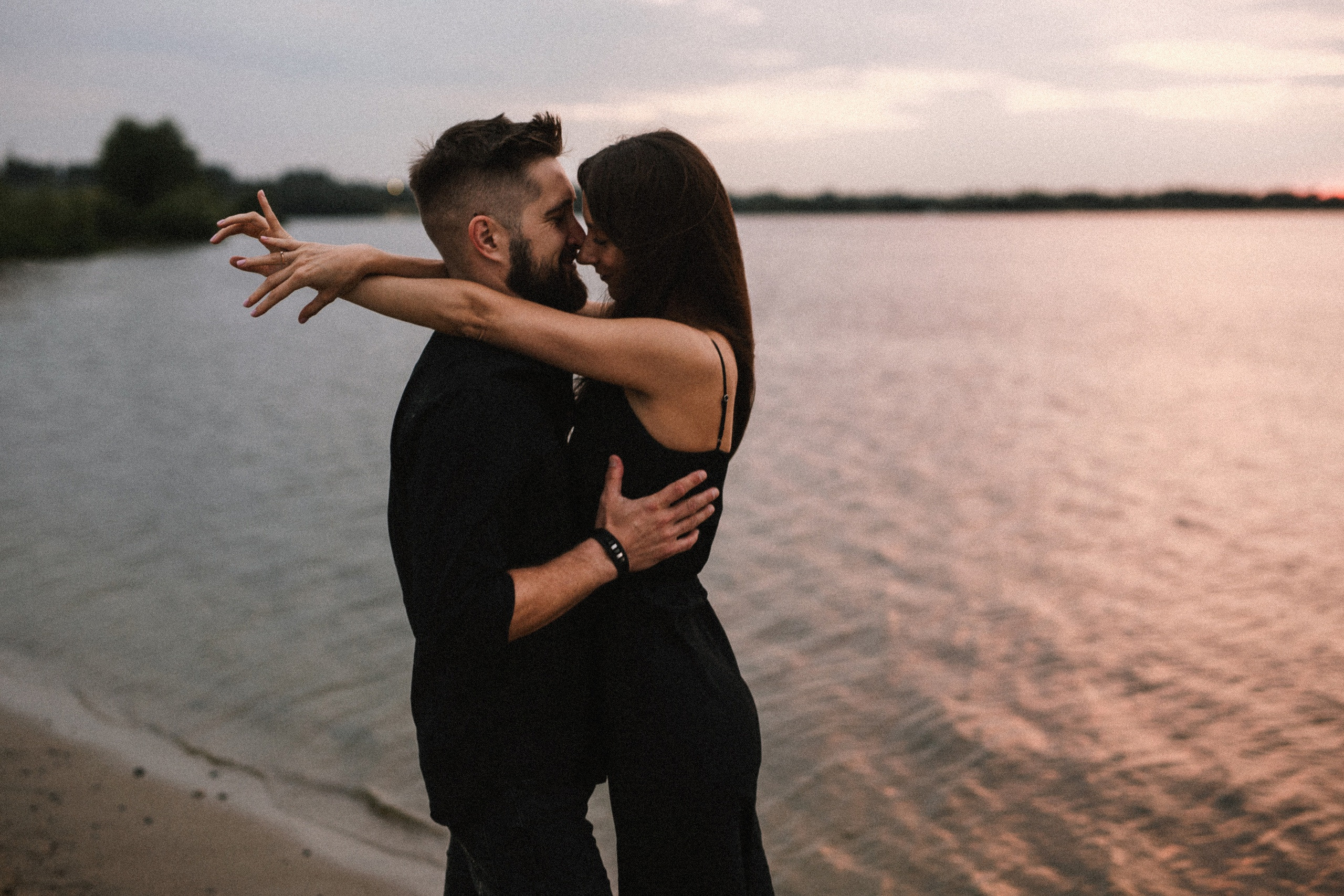 Аморе аморе